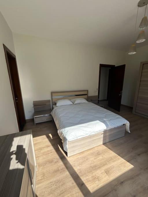 ZEN stays Elegant 2BR Lakeview