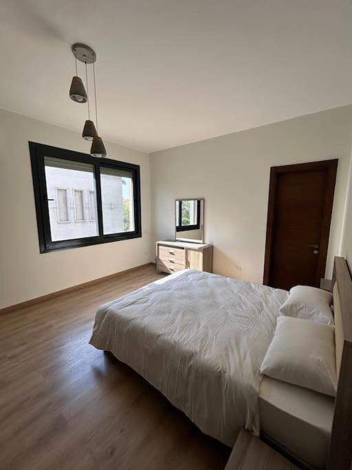 ZEN stays Elegant 2BR Lakeview