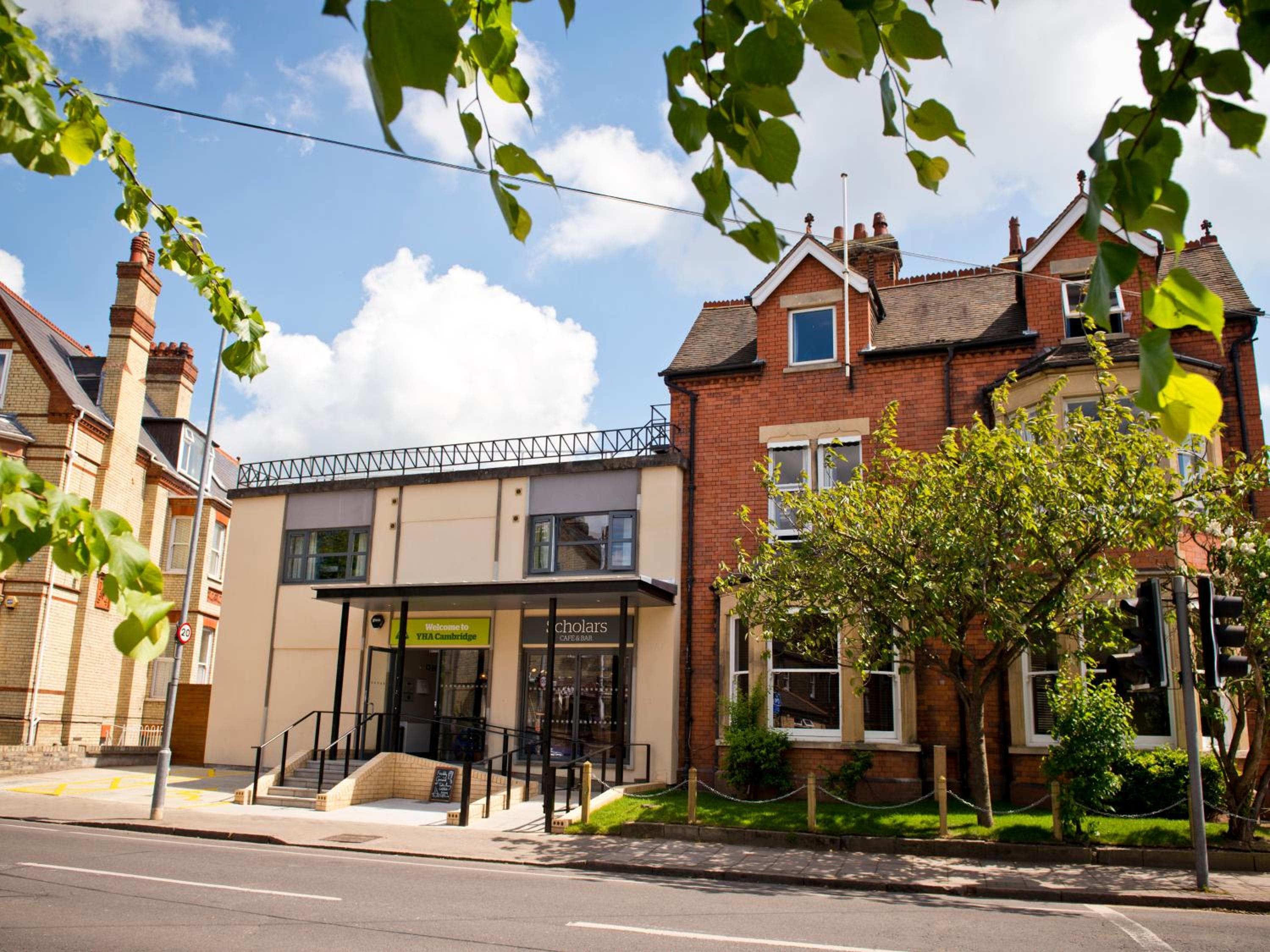 Hotel YHA Cambridge - Image 1