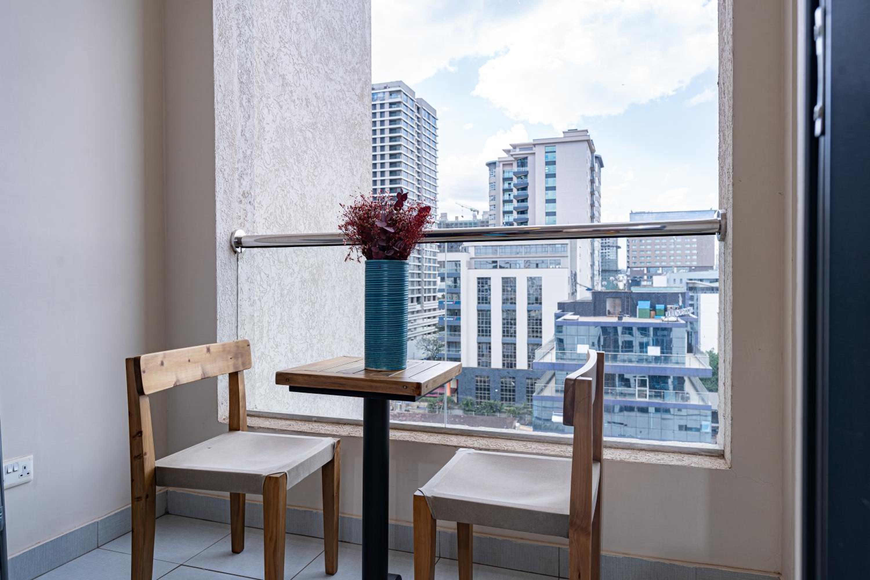 Elite One Bedroom Apartment Westlands, Swimming pool, gym, workspace ,Wonderiss Properties close proximity to GTC, JW Mariott and Kempinski
