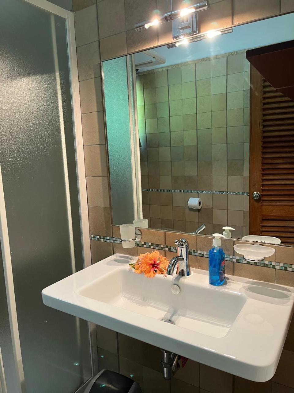 Cavern Apartments photo 2