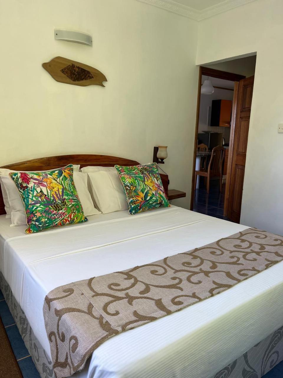 Cavern Apartments photo 4