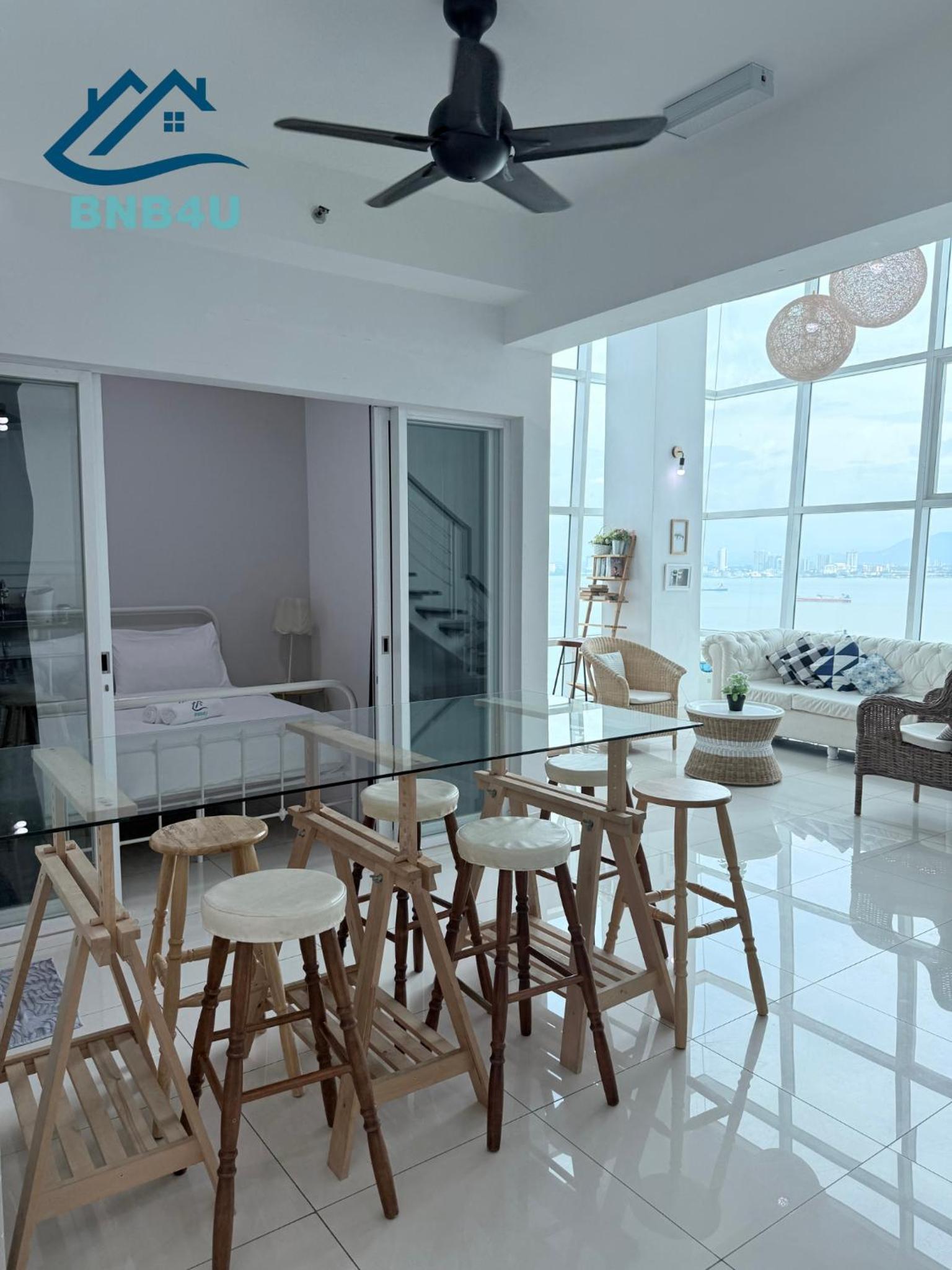 Duplex Seaview Comfort Stay in City By IZ photo 7