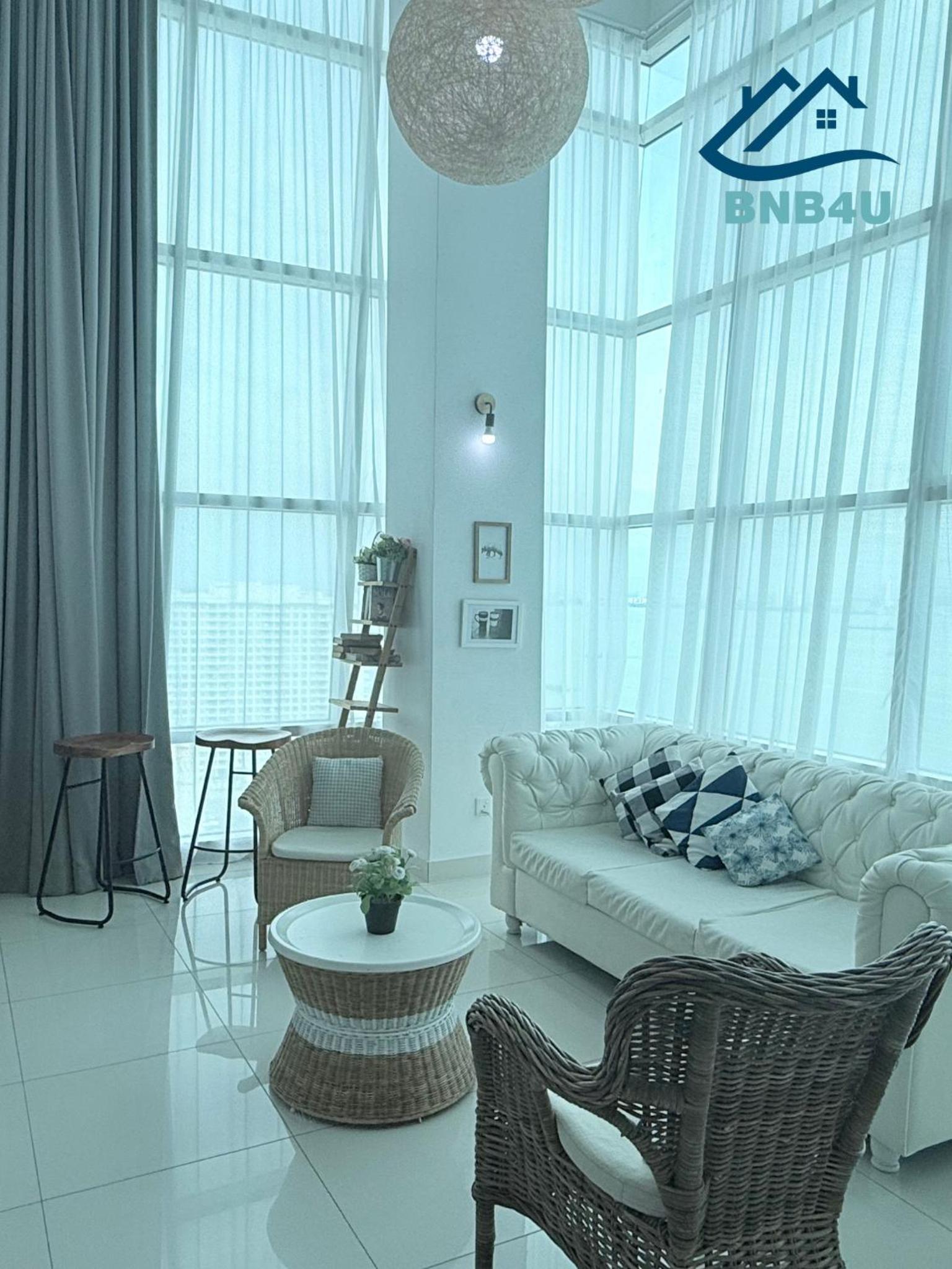Duplex Seaview Comfort Stay in City By IZ photo 2