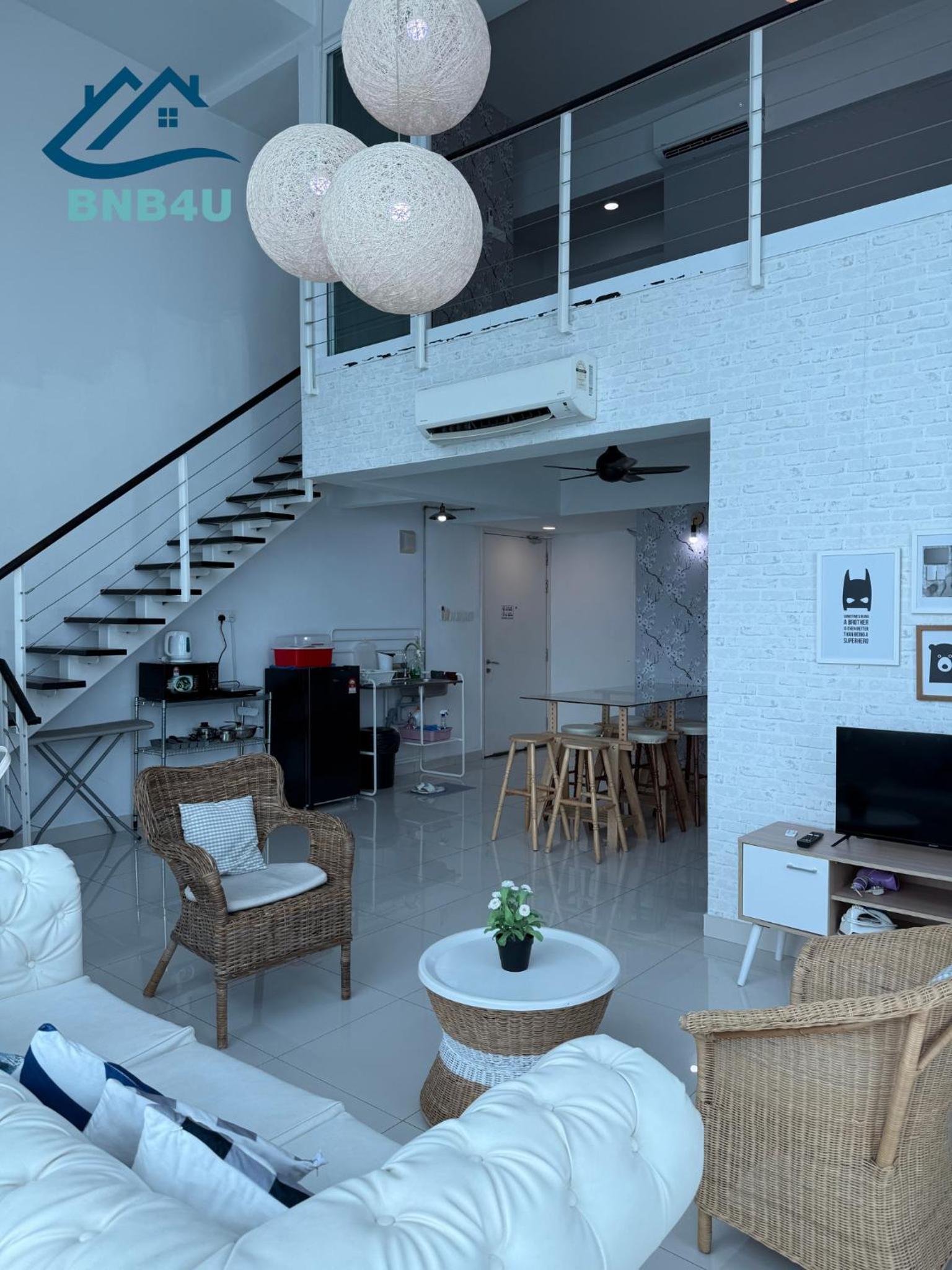 Duplex Seaview Comfort Stay in City By IZ photo 6