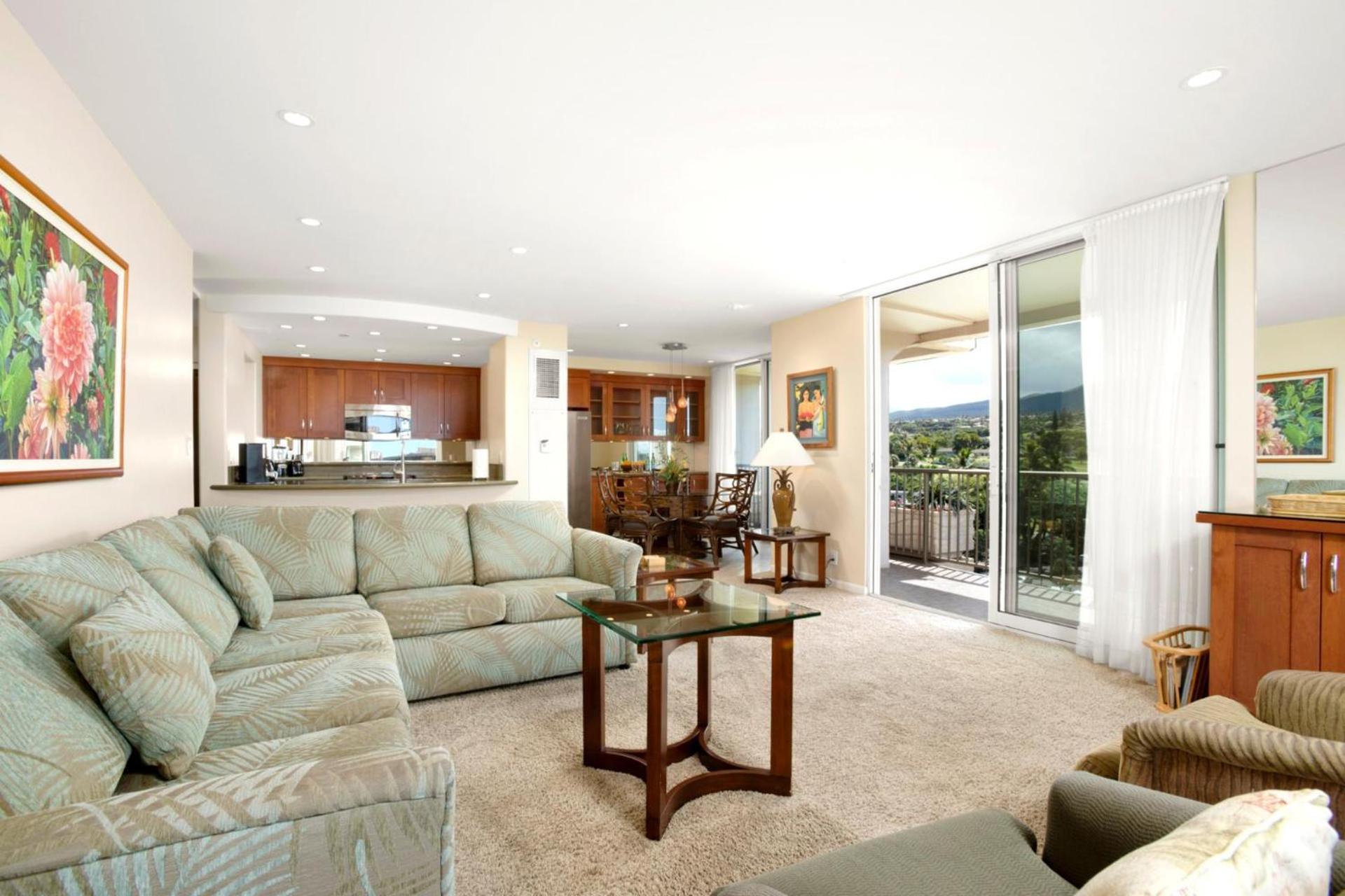 KBM Resorts: Whaler WH1-723 Includes Free Car view 5
