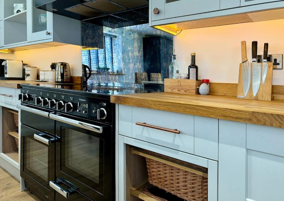 Countryside Barn Conversion 'All Saints Barn'