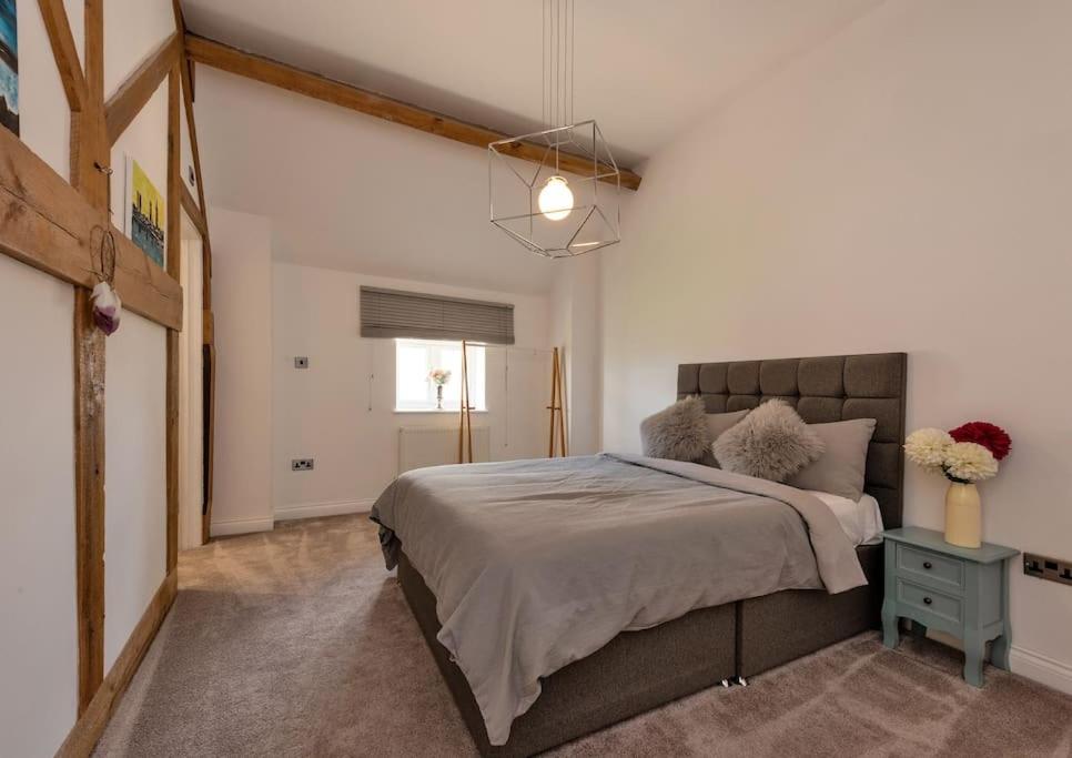 Countryside Barn Conversion 'All Saints Barn'