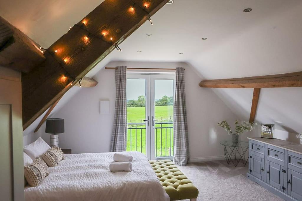 Countryside Barn Conversion 'All Saints Barn'