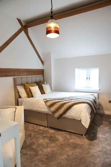 Countryside Barn Conversion 'All Saints Barn'