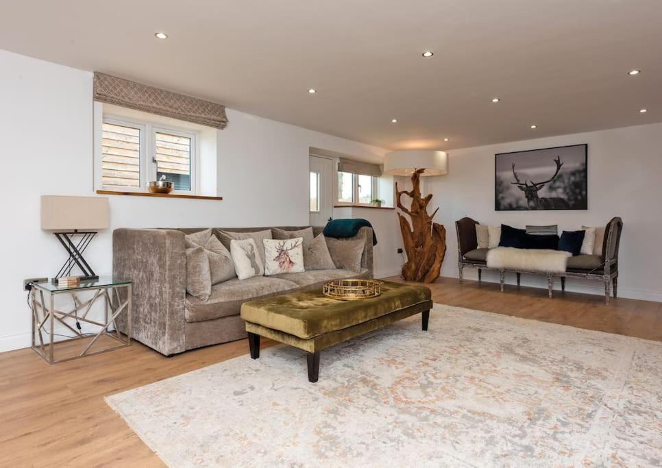 Countryside Barn Conversion 'All Saints Barn'