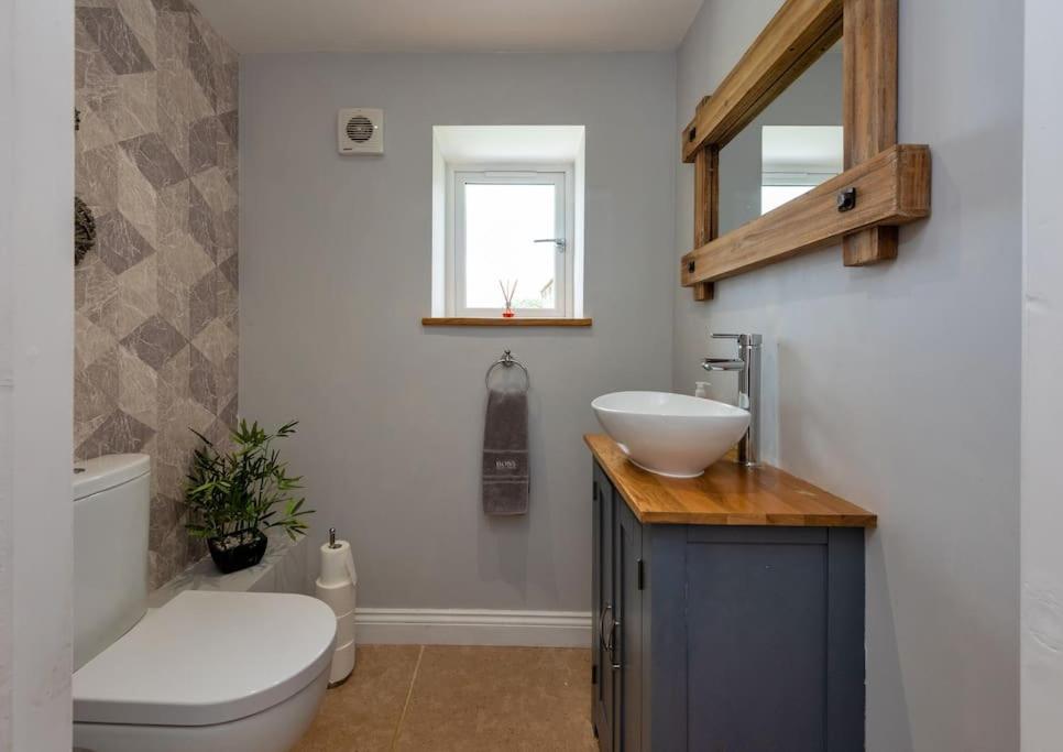 Countryside Barn Conversion 'All Saints Barn'