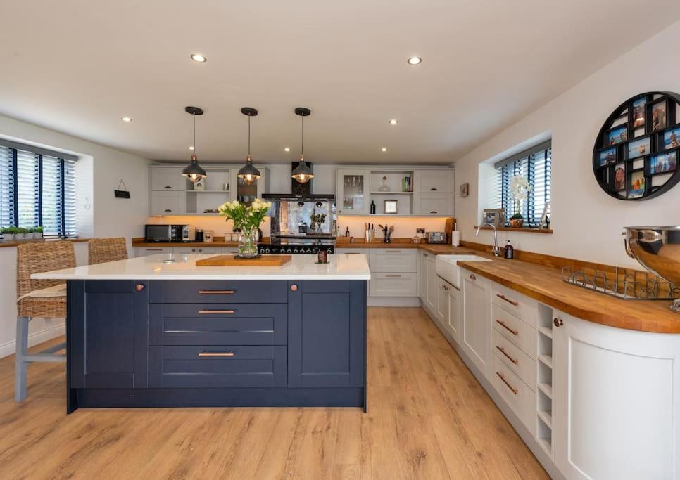 Countryside Barn Conversion 'All Saints Barn'