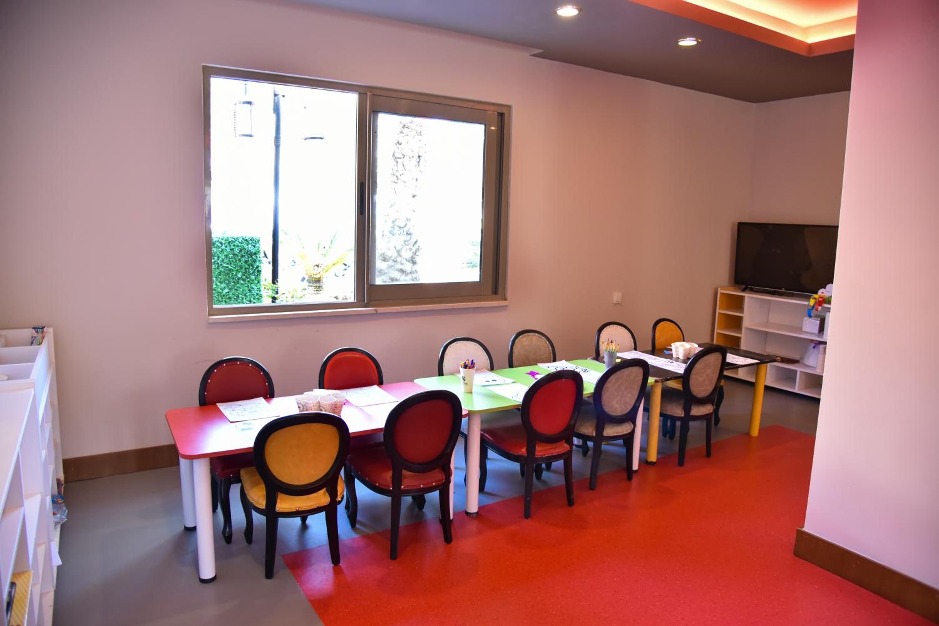 Royal Dragon Hotel