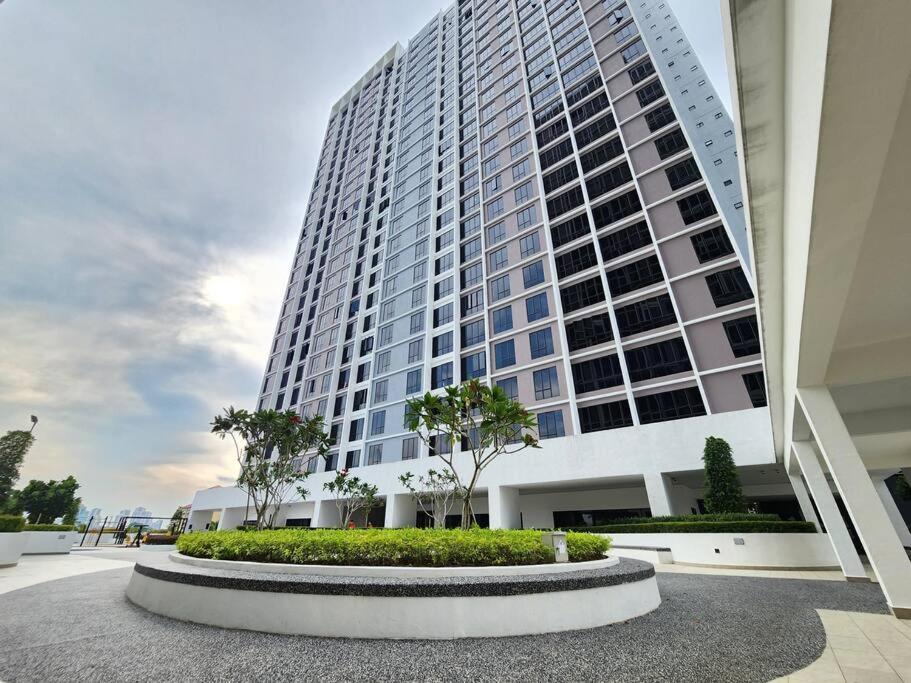 Veranda Residences by Cactus Homestay THM