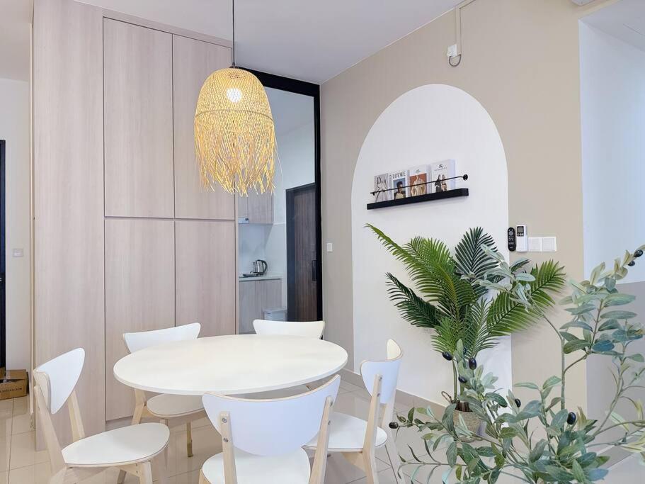 Veranda Residences by Cactus Homestay THM