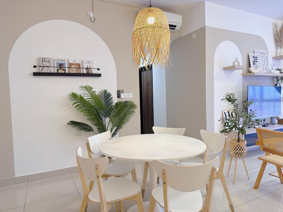Veranda Residences by Cactus Homestay THM