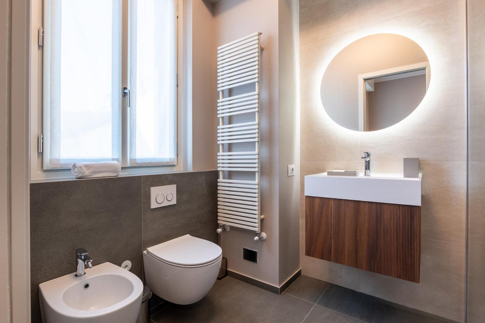 Luxurious & Spacious Flats in Duomo