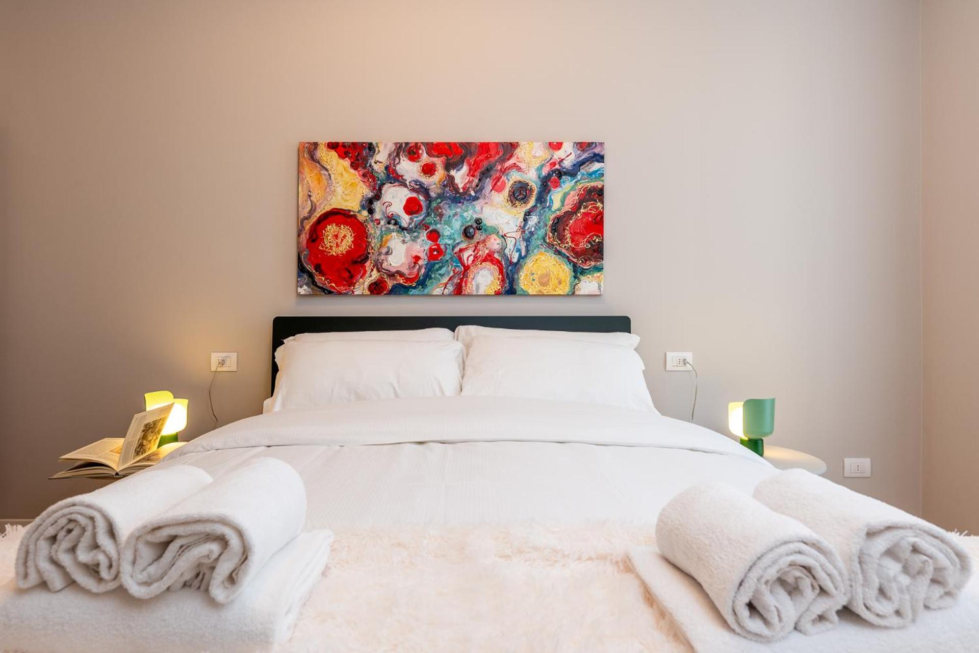 Luxurious & Spacious Flats in Duomo