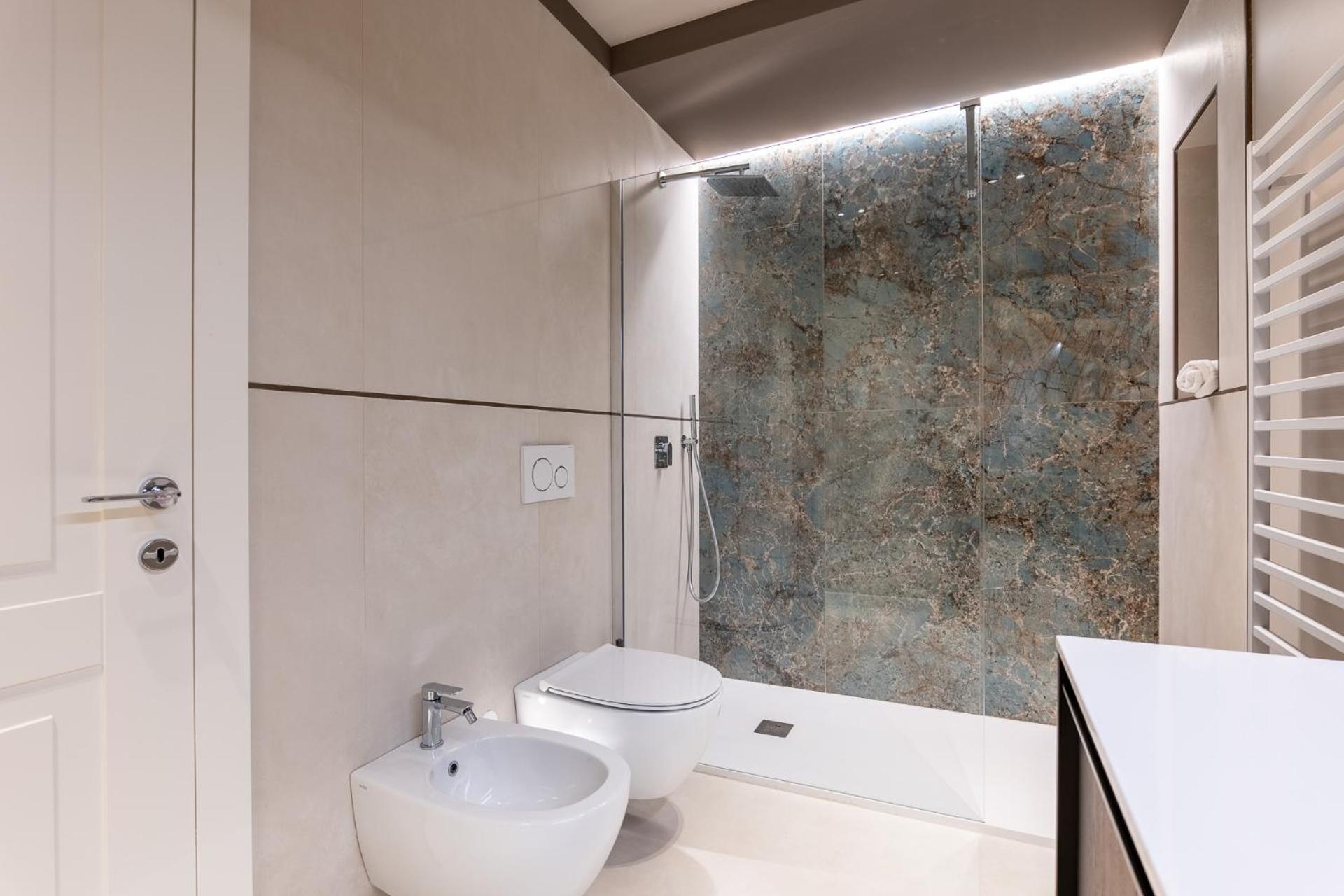 Luxurious & Spacious Flats in Duomo