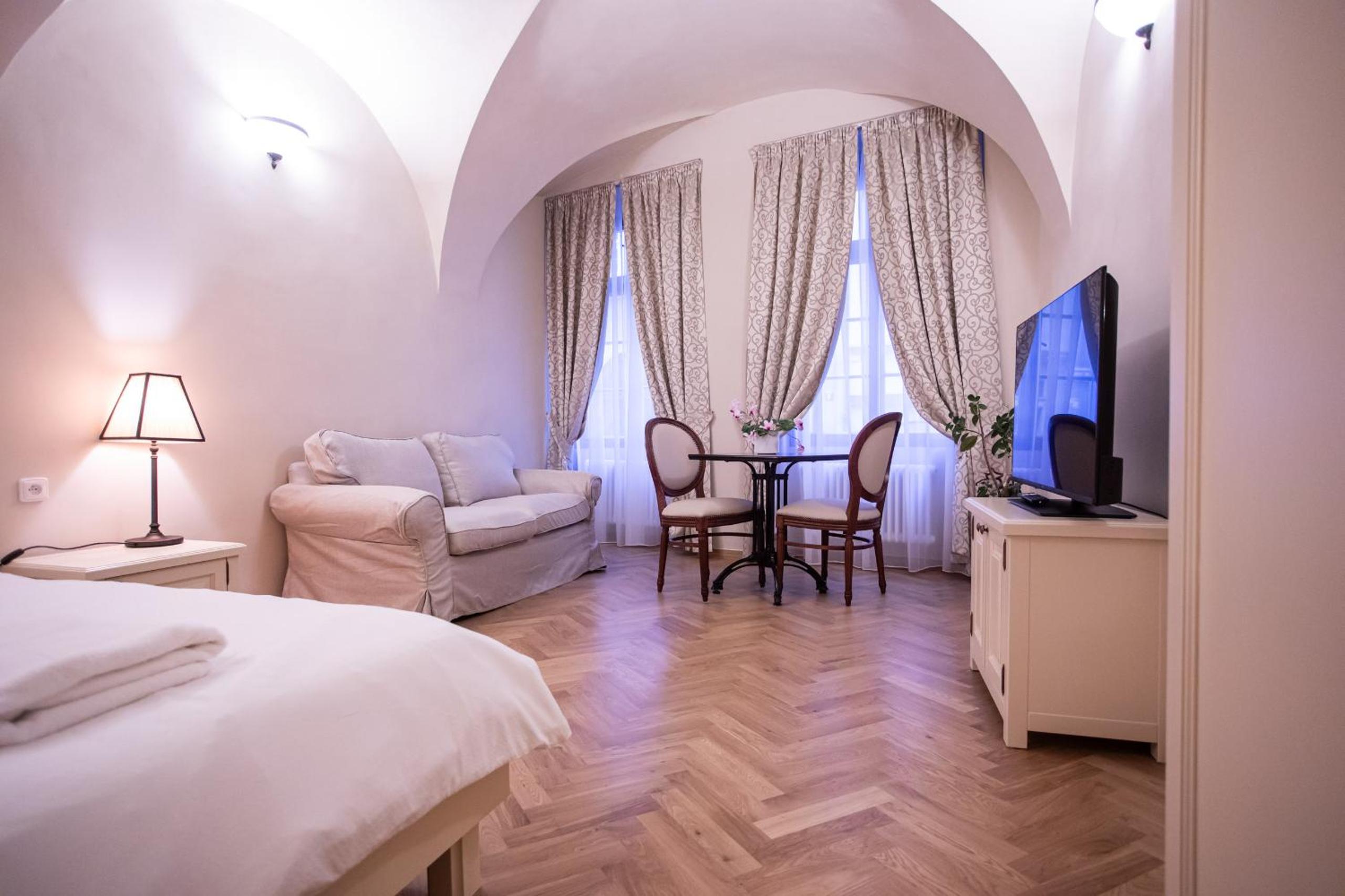 Residence Thunovska