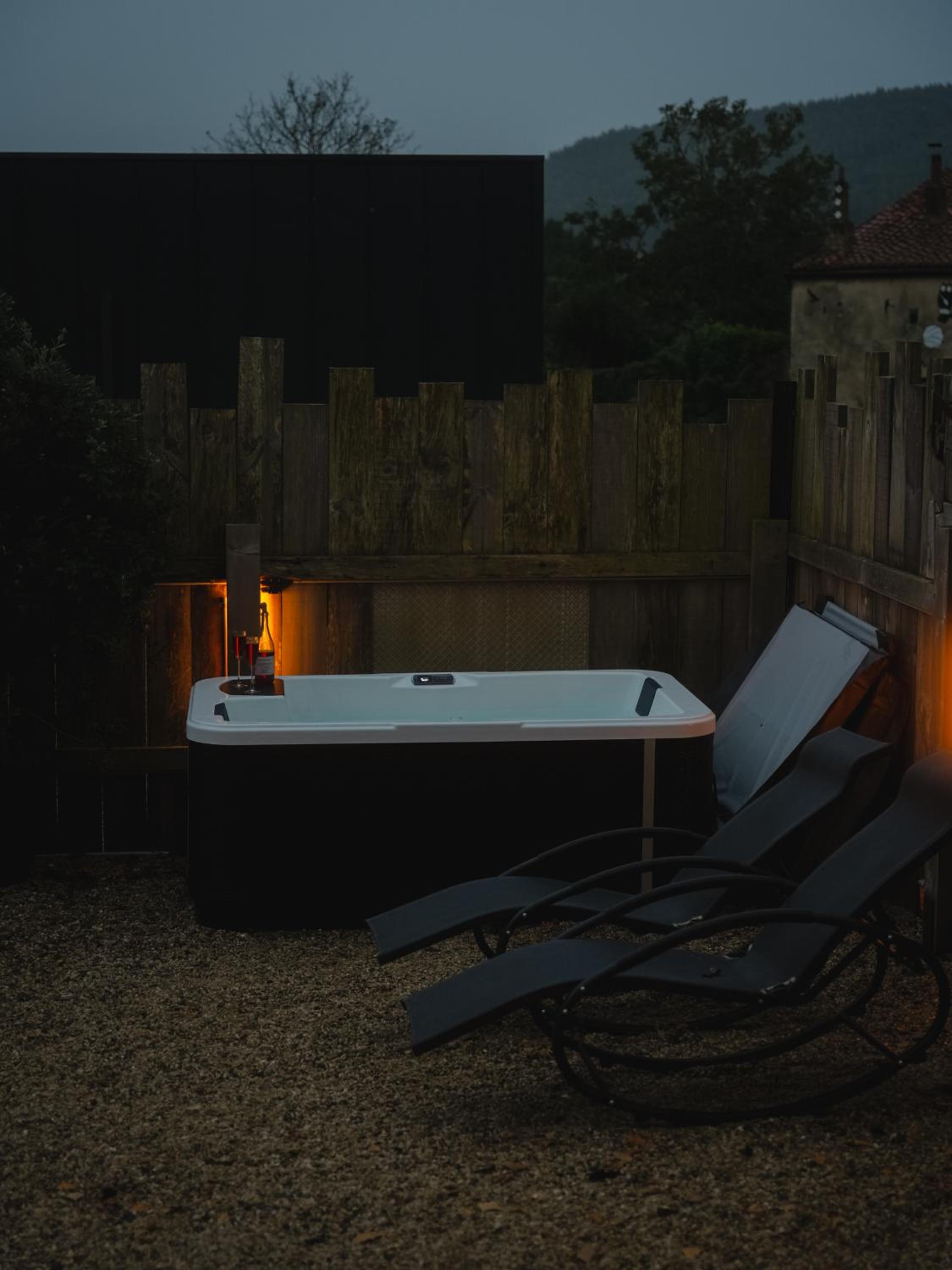 VIBE LUXURY CABINS