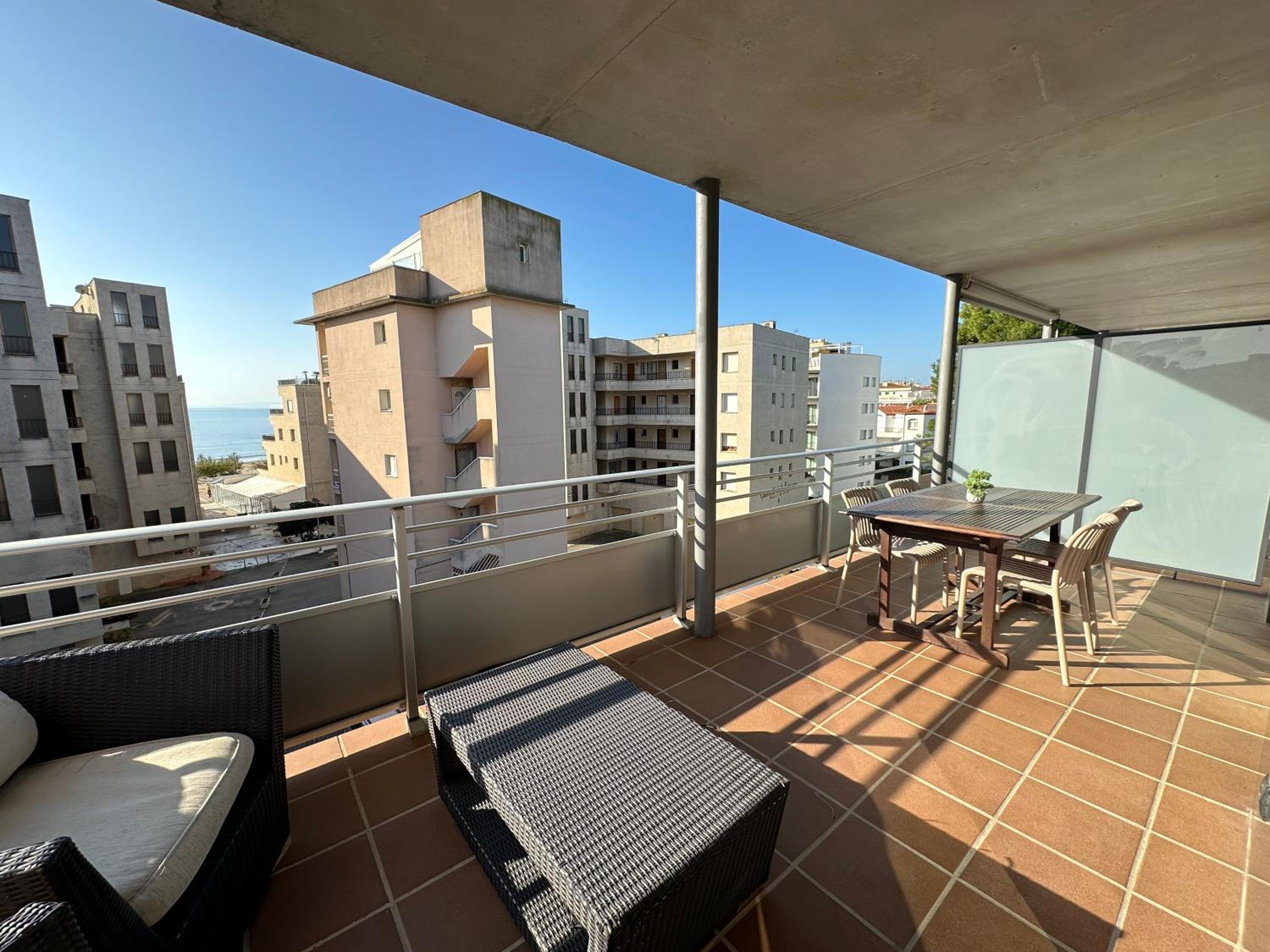 Agi Torre Quimeta Apartments