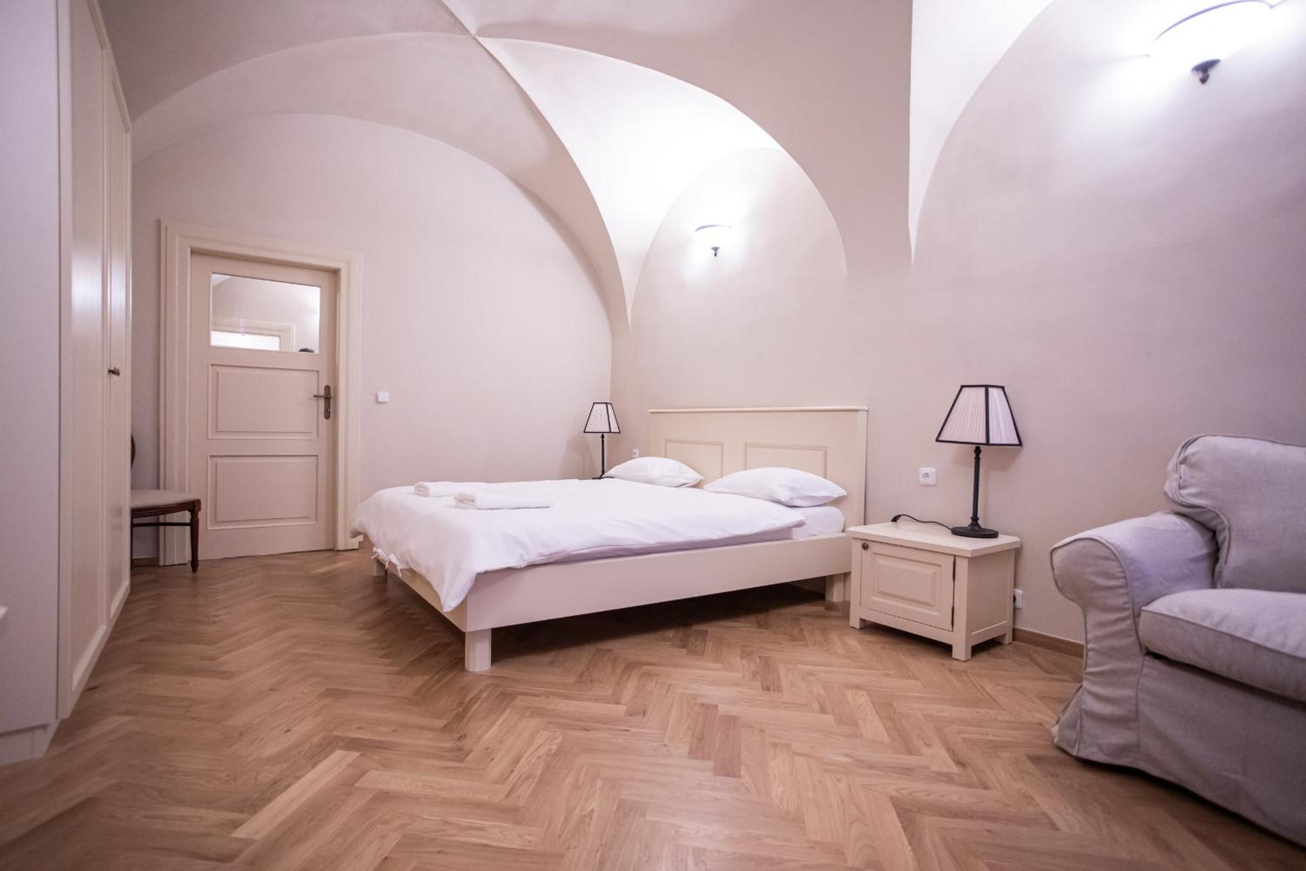 Residence Thunovska