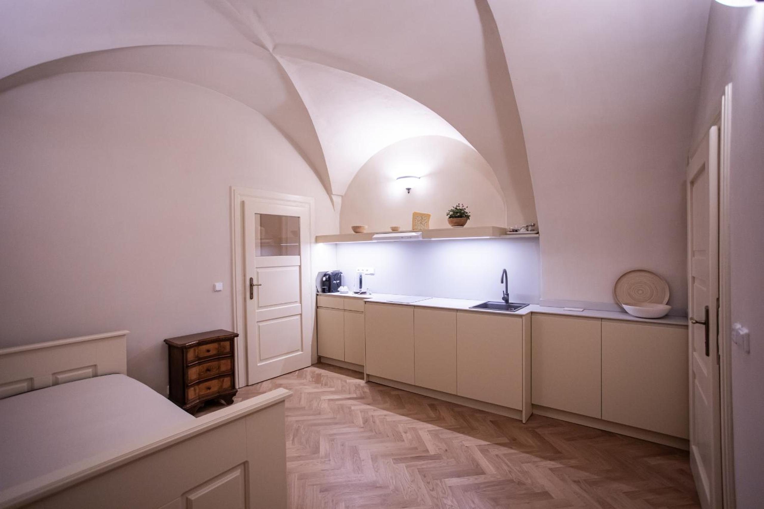 Residence Thunovska
