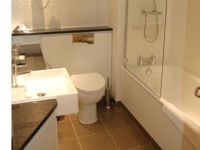 Alcester Vacations - Kings Court Hotel - Property Image 5