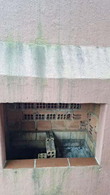 Quarto para quatro pessoas a duas quadras da praia - Balneário Saint Etienne - Matinhos