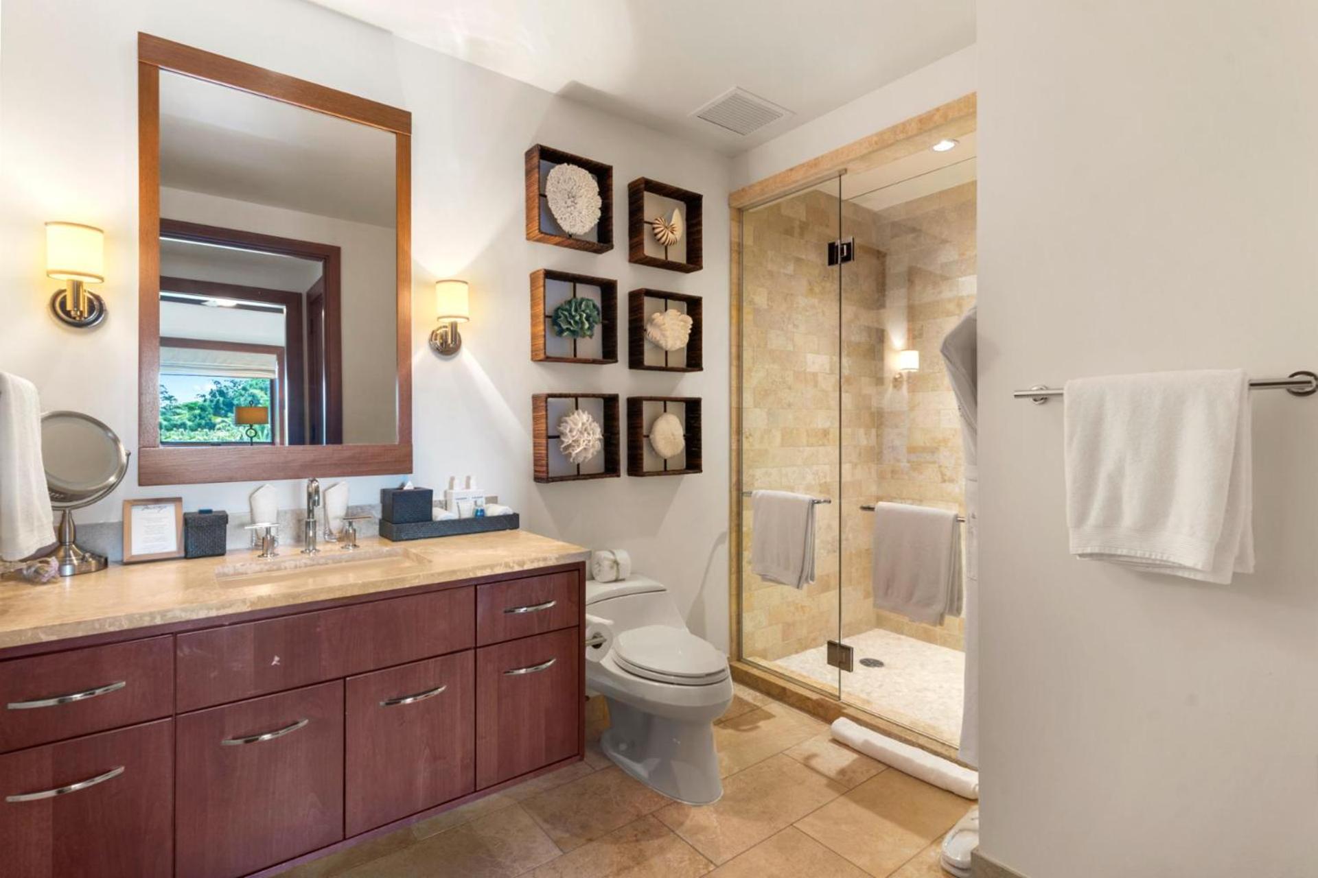 KBM Resorts: Hale Kapalua At Montage Kapalua Bay Includes Daily Housekeeping Spa Rental Car