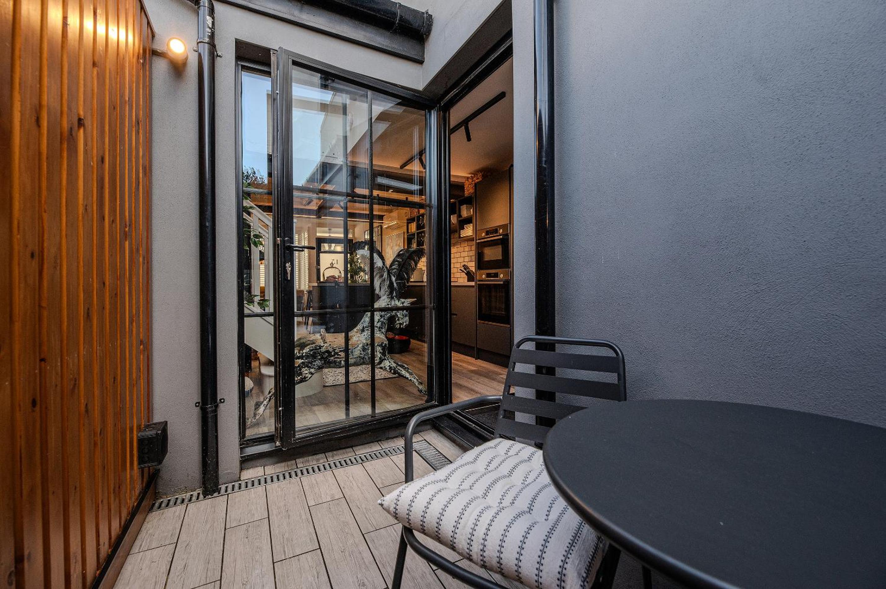 Boutique Retreat with Movie Room and Parking view 3