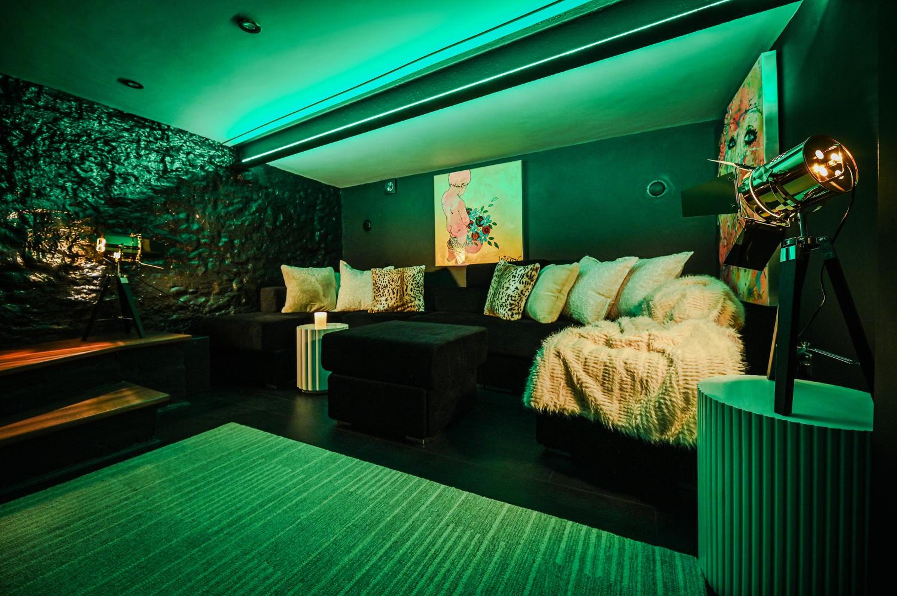 lounge