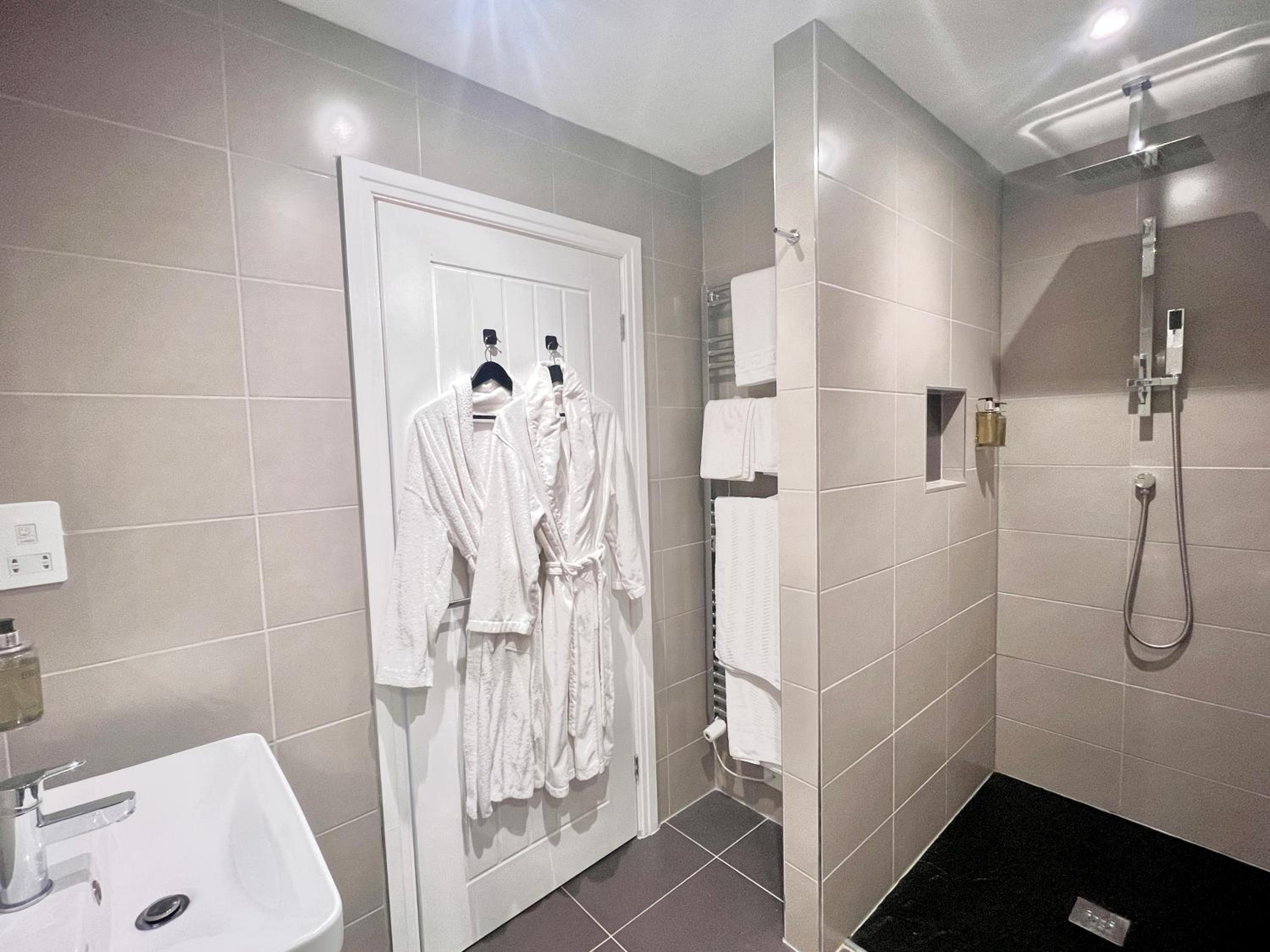 Lytham St Annes Vacations - Mode Cottage - Property Image 3