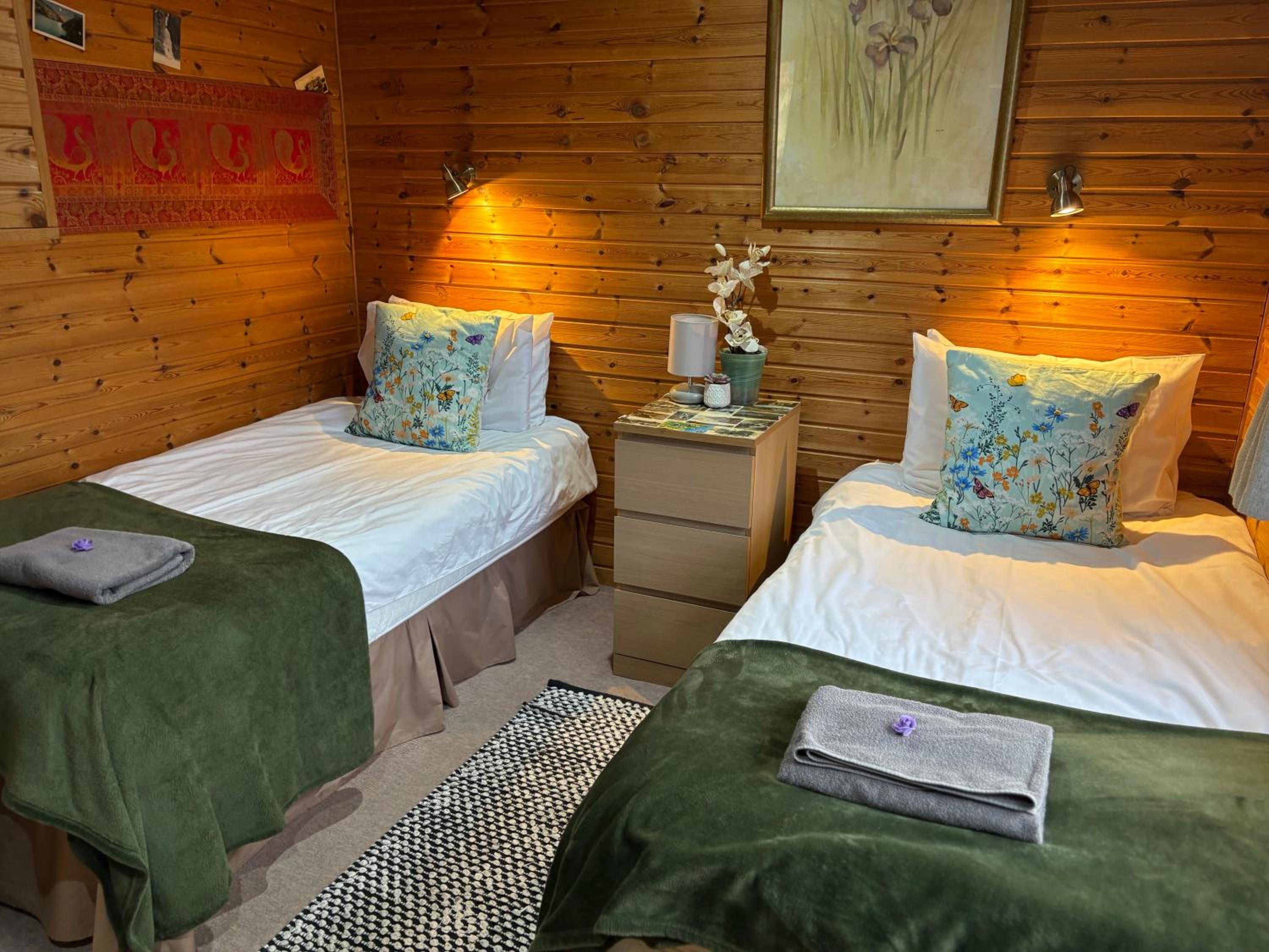 Braemar Lodge Cabins Not for profit