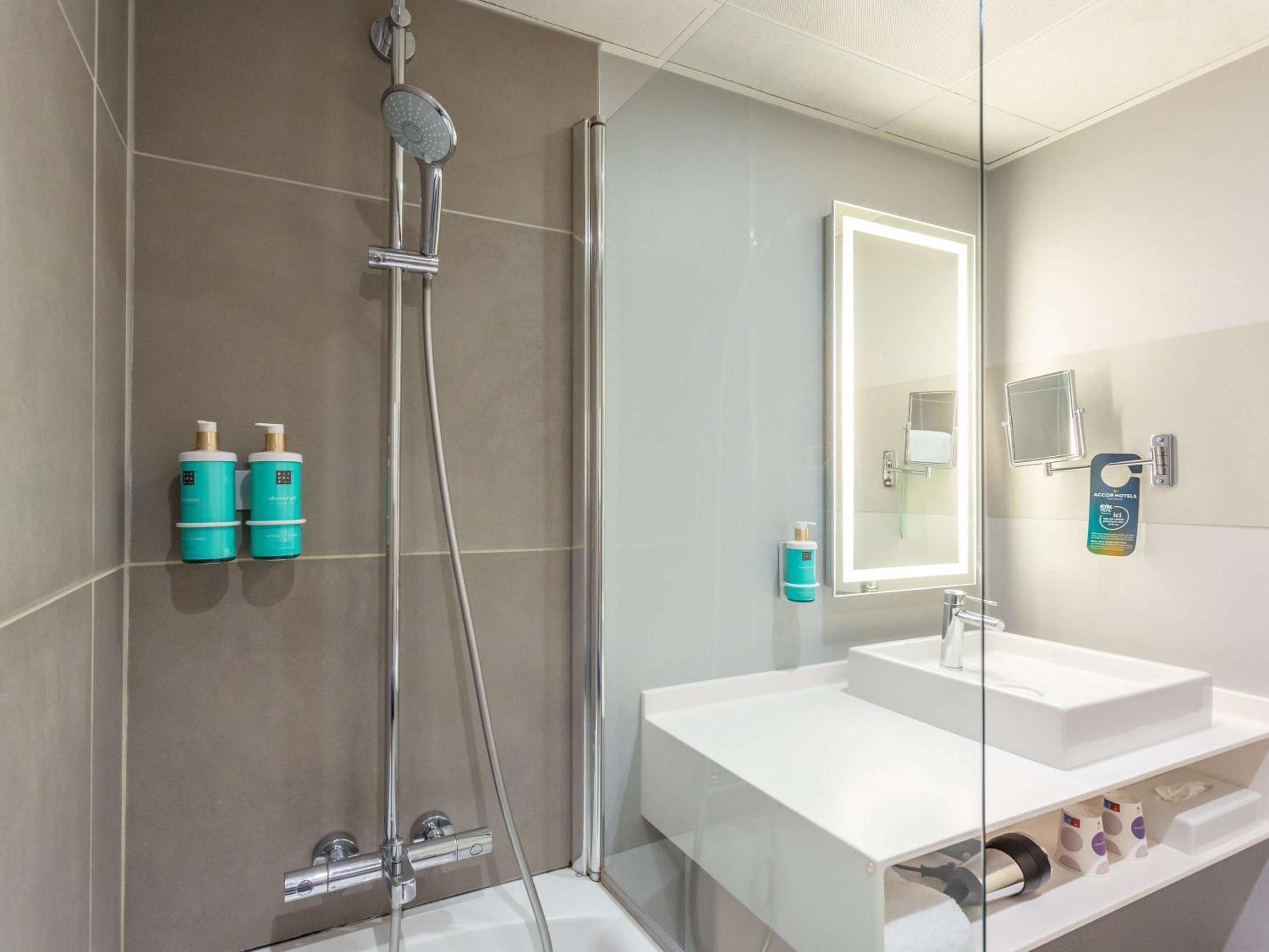 Bourges Vacations - Novotel Bourges - Property Image 3