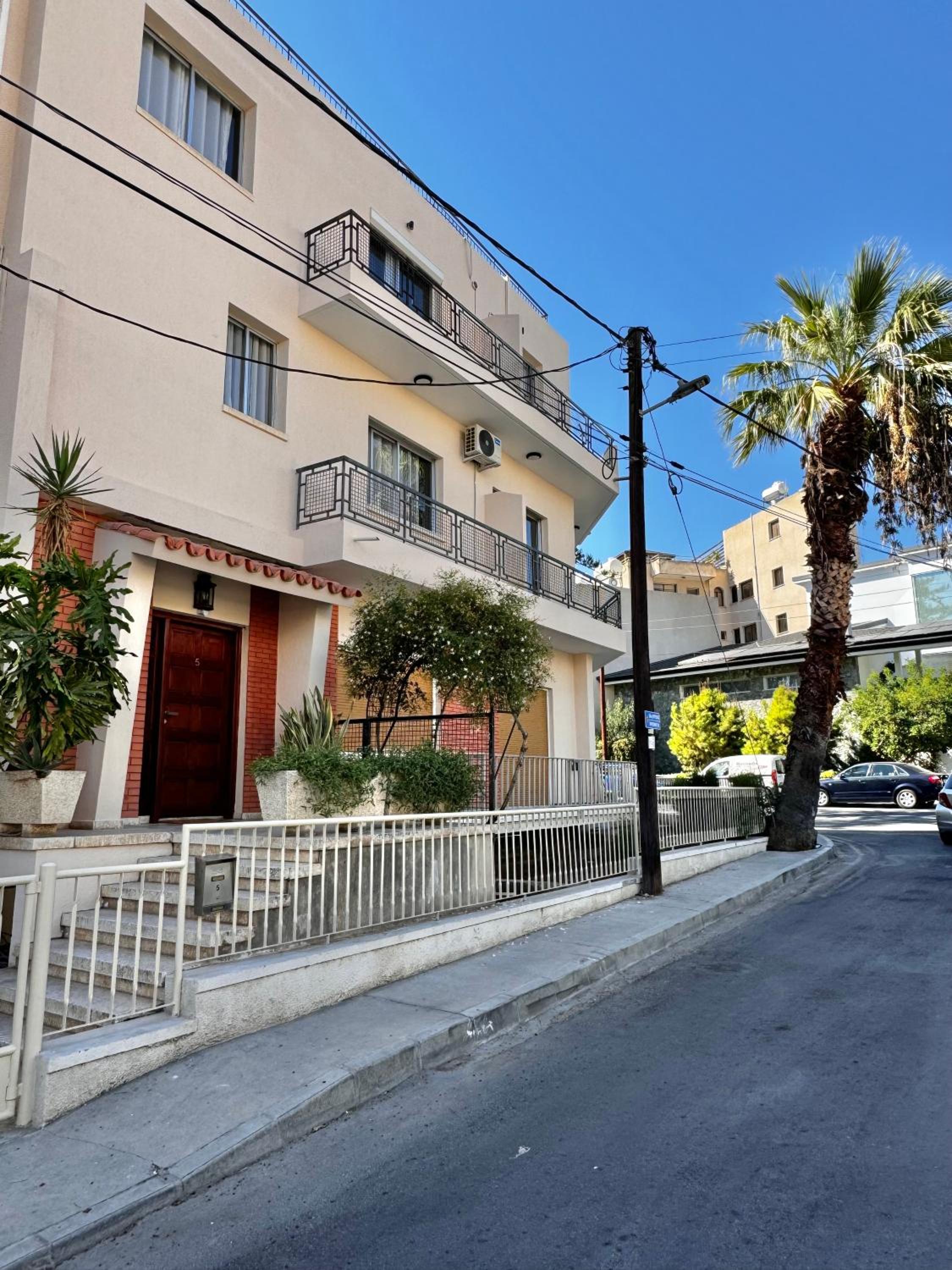 Smart Comfort RoomN7 with Private Bathroom in best Location Beach 250m