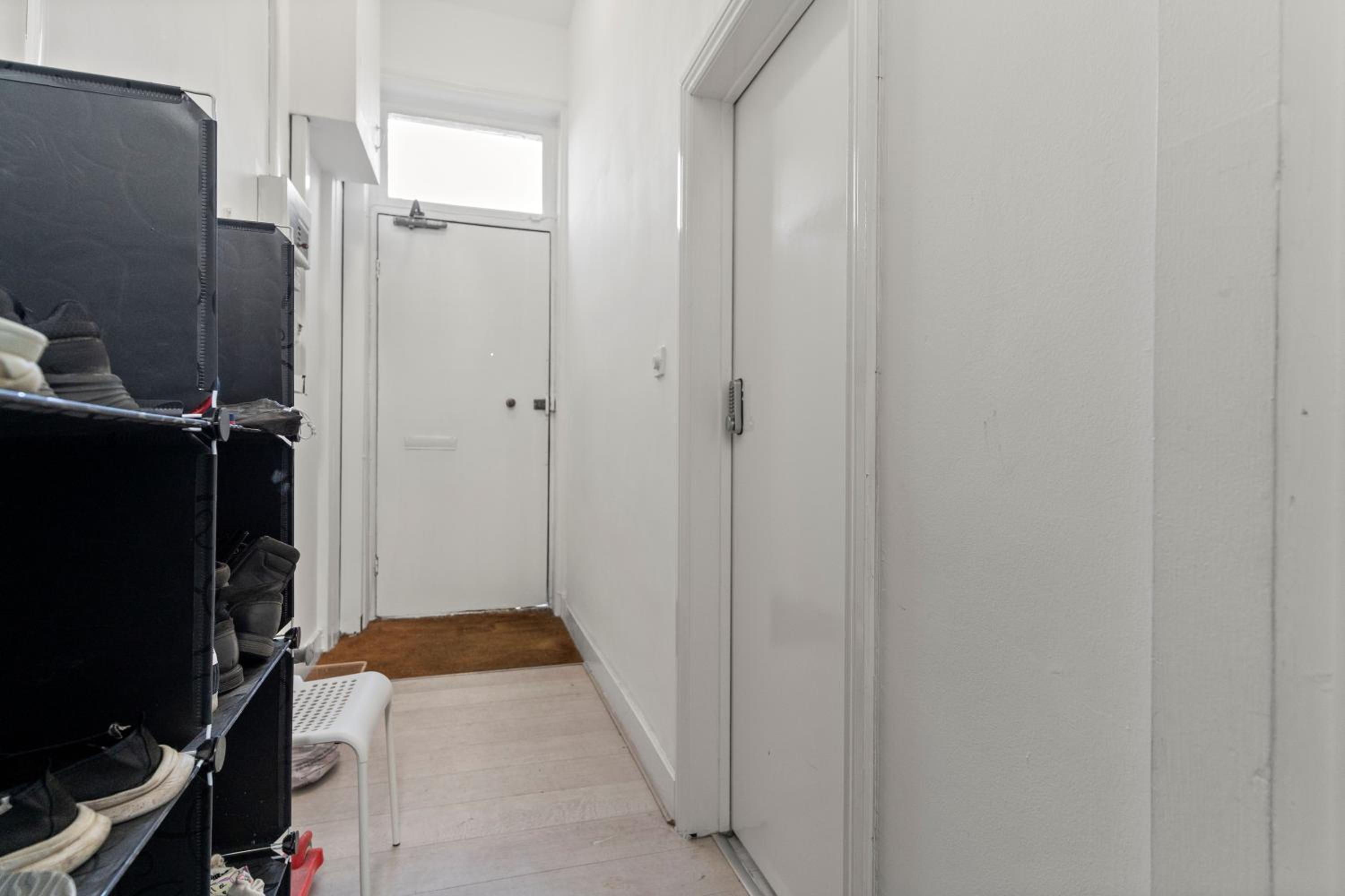 Cozy Split-Level Studio By LiveStay Short Lets & Serviced Accommodation London