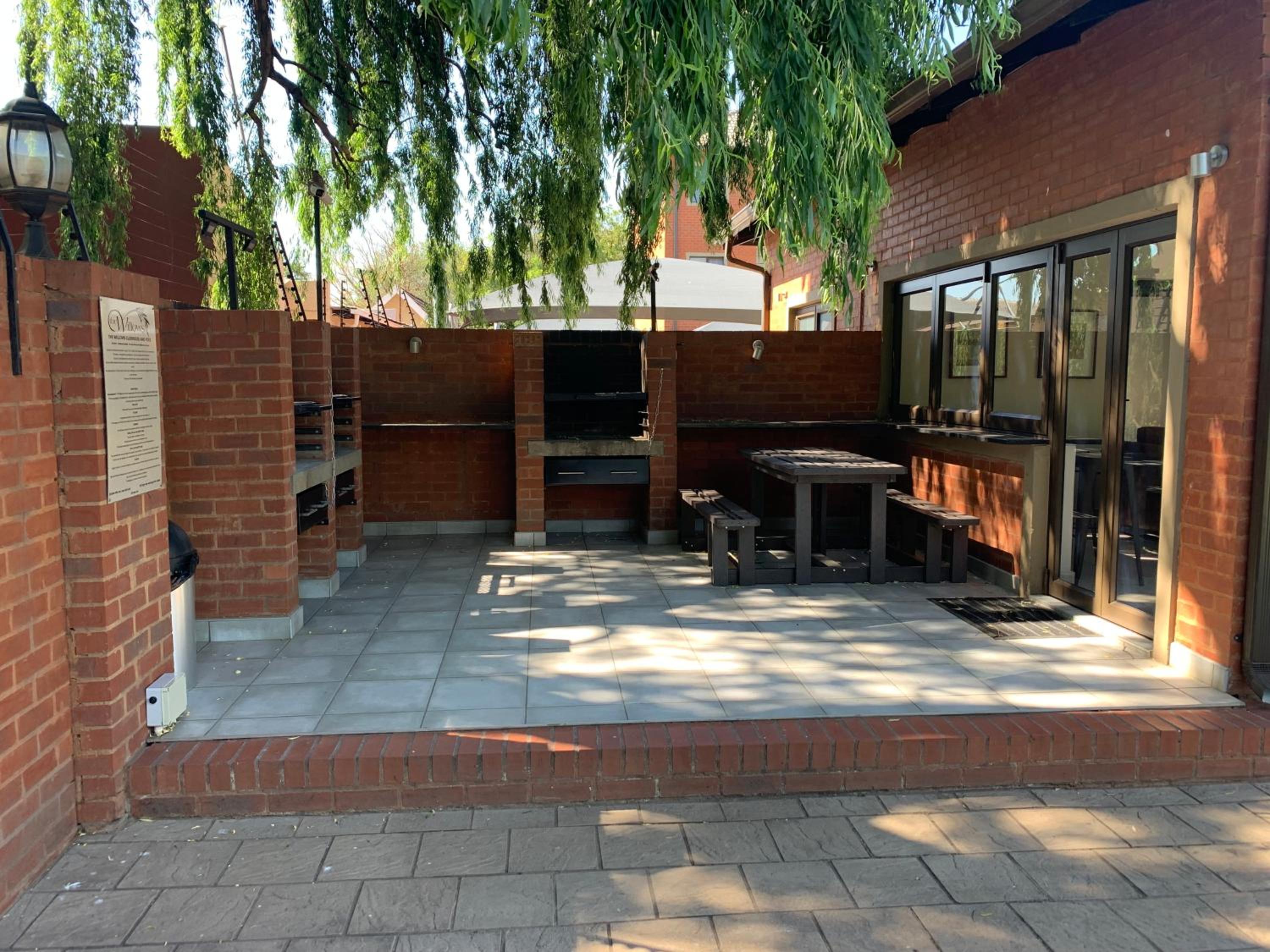 Viewpoint Road Self Catering Apartments near Birchwood view 4