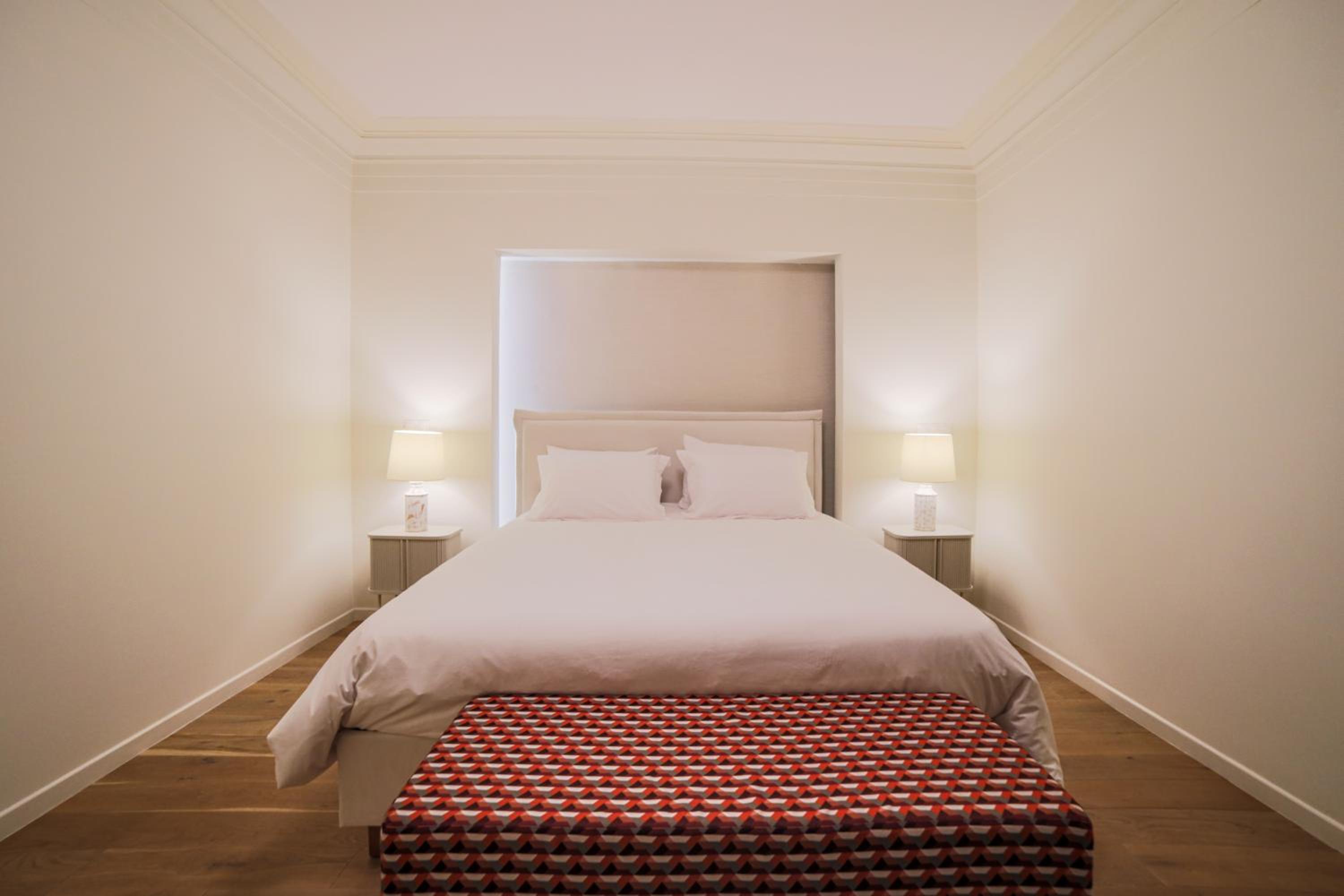 20nty Kolonaki photo 2