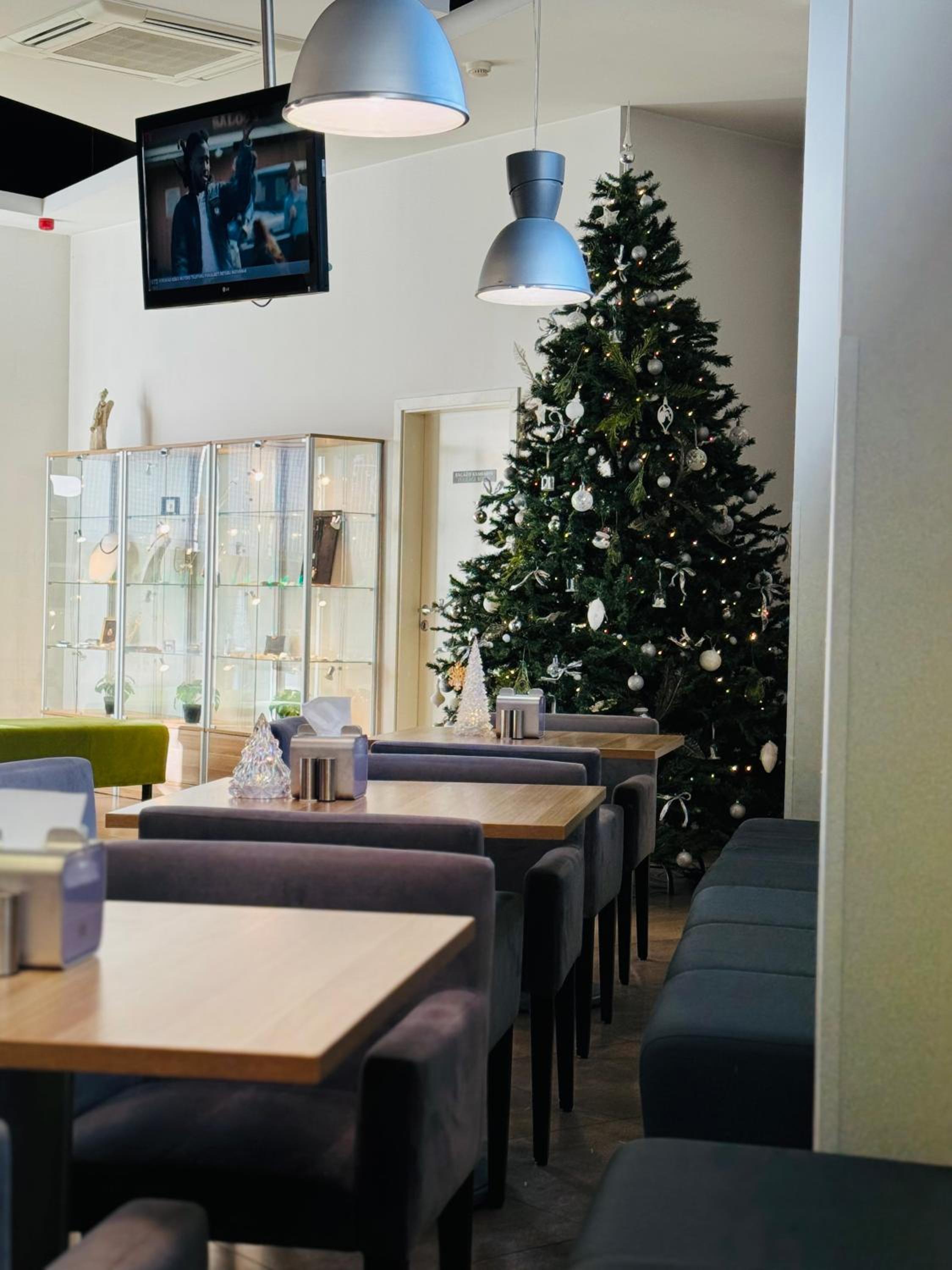 Hotel Green Vilnius Hotel - Image 1