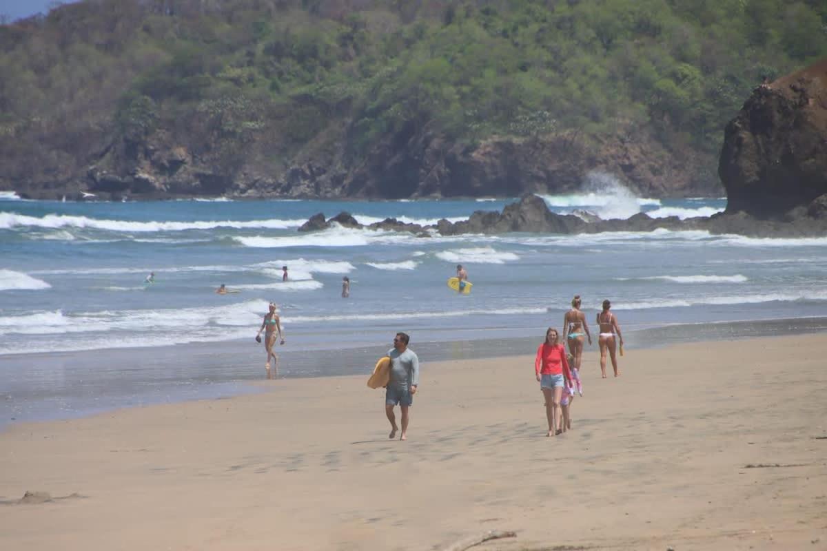 Steps to the Main Surf Break - 6 Bedroom Villa