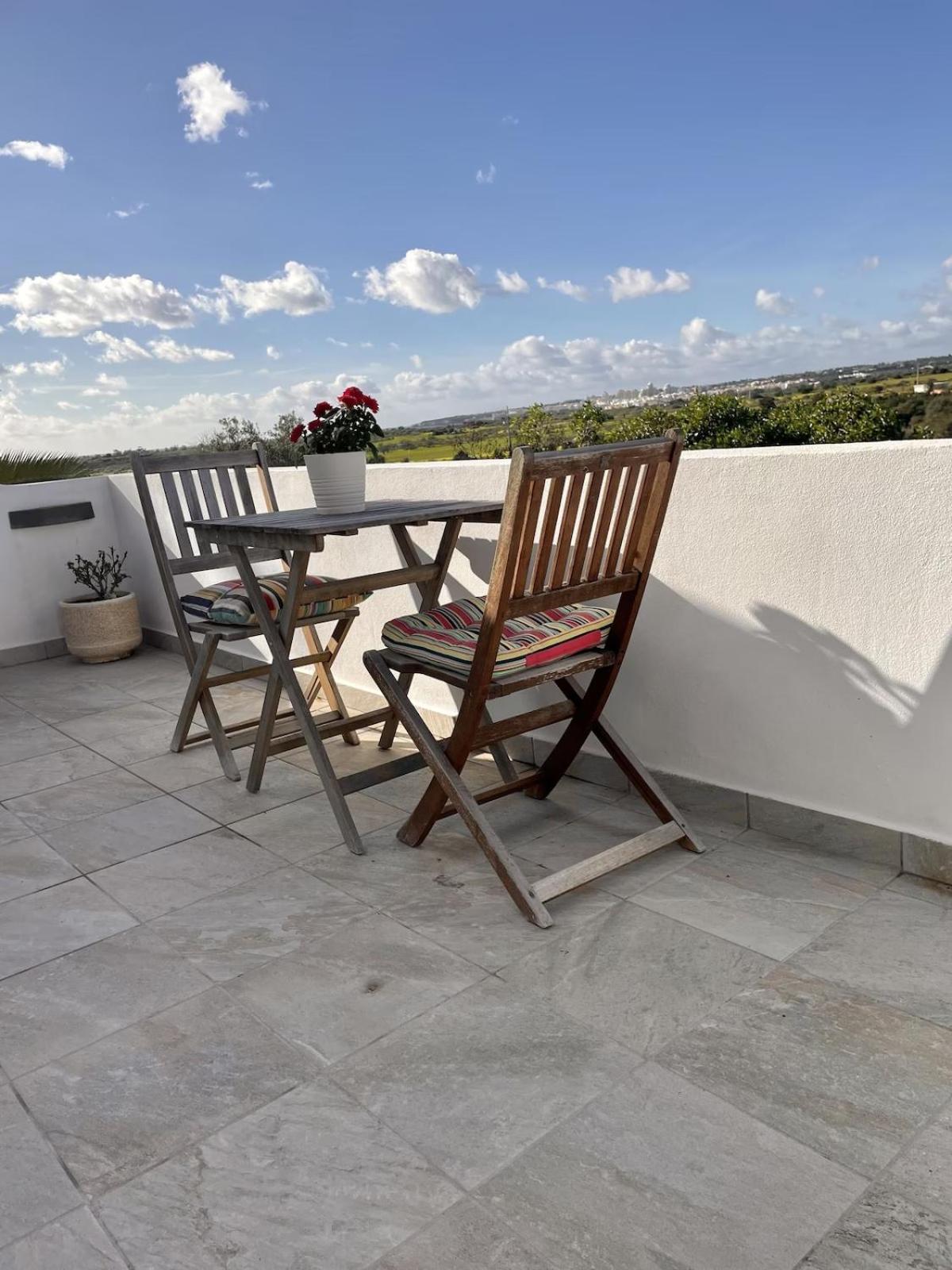 Luxury 2 Bedroom Villa on Quinta da Saudade