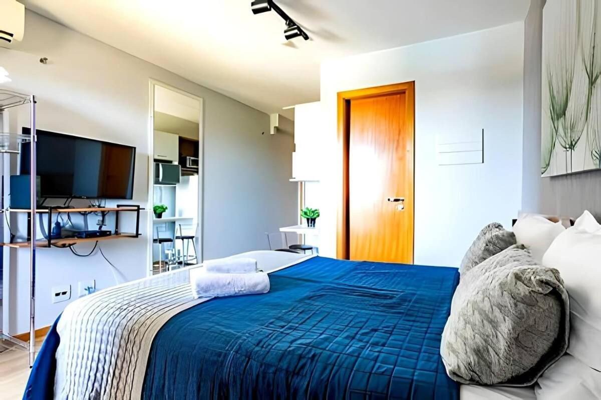 Life Resort beira lago próx a esplanada