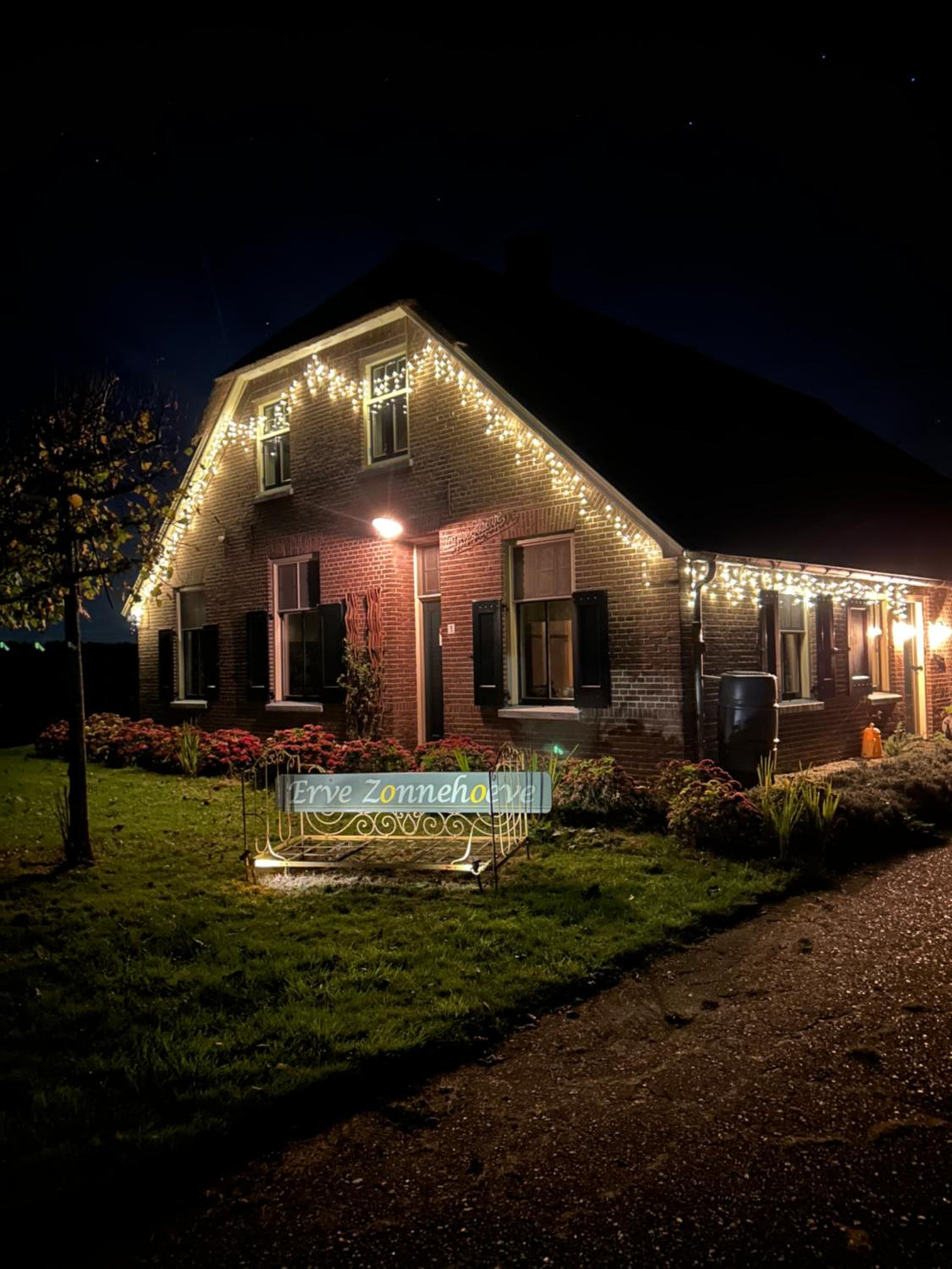 Erve Zonnehoeve B&B en Wijngaard