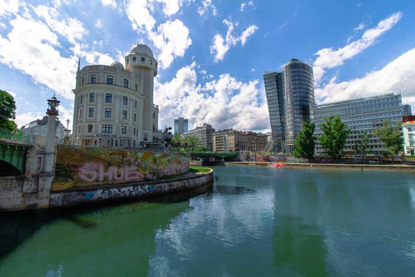 Charming Historical Apartments Near City Centre