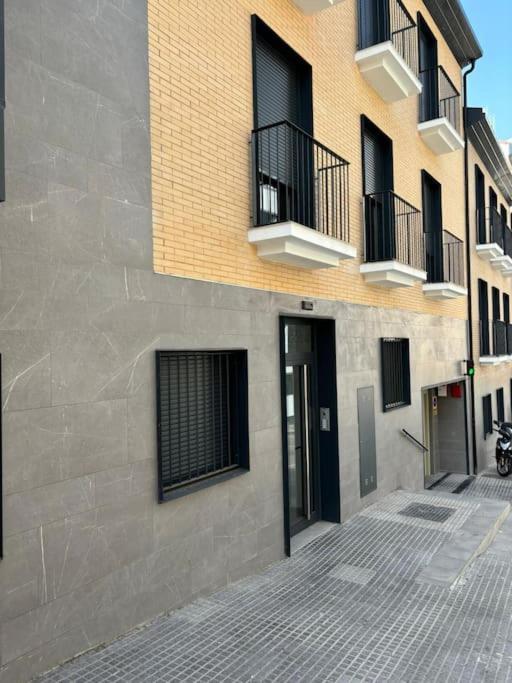 Old Town Ground Floor New Apartment, City Center, Beach