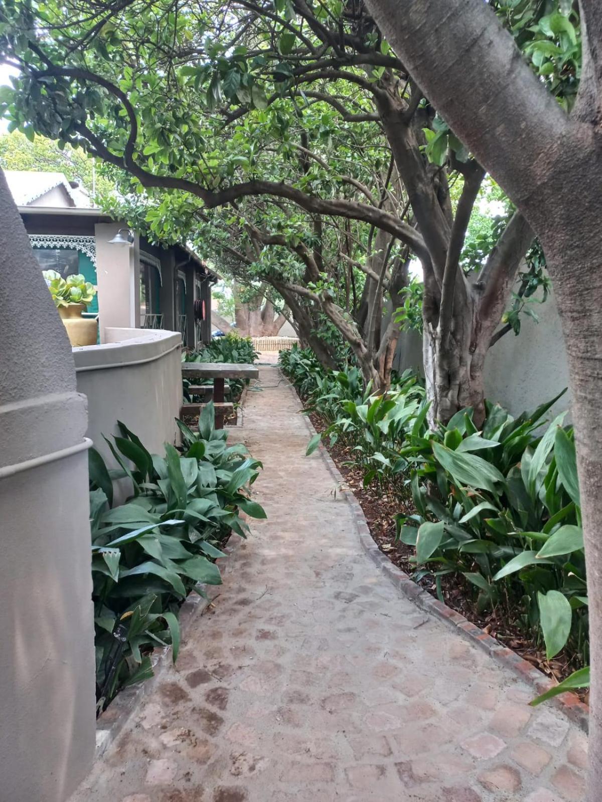 J'Cups Guest House