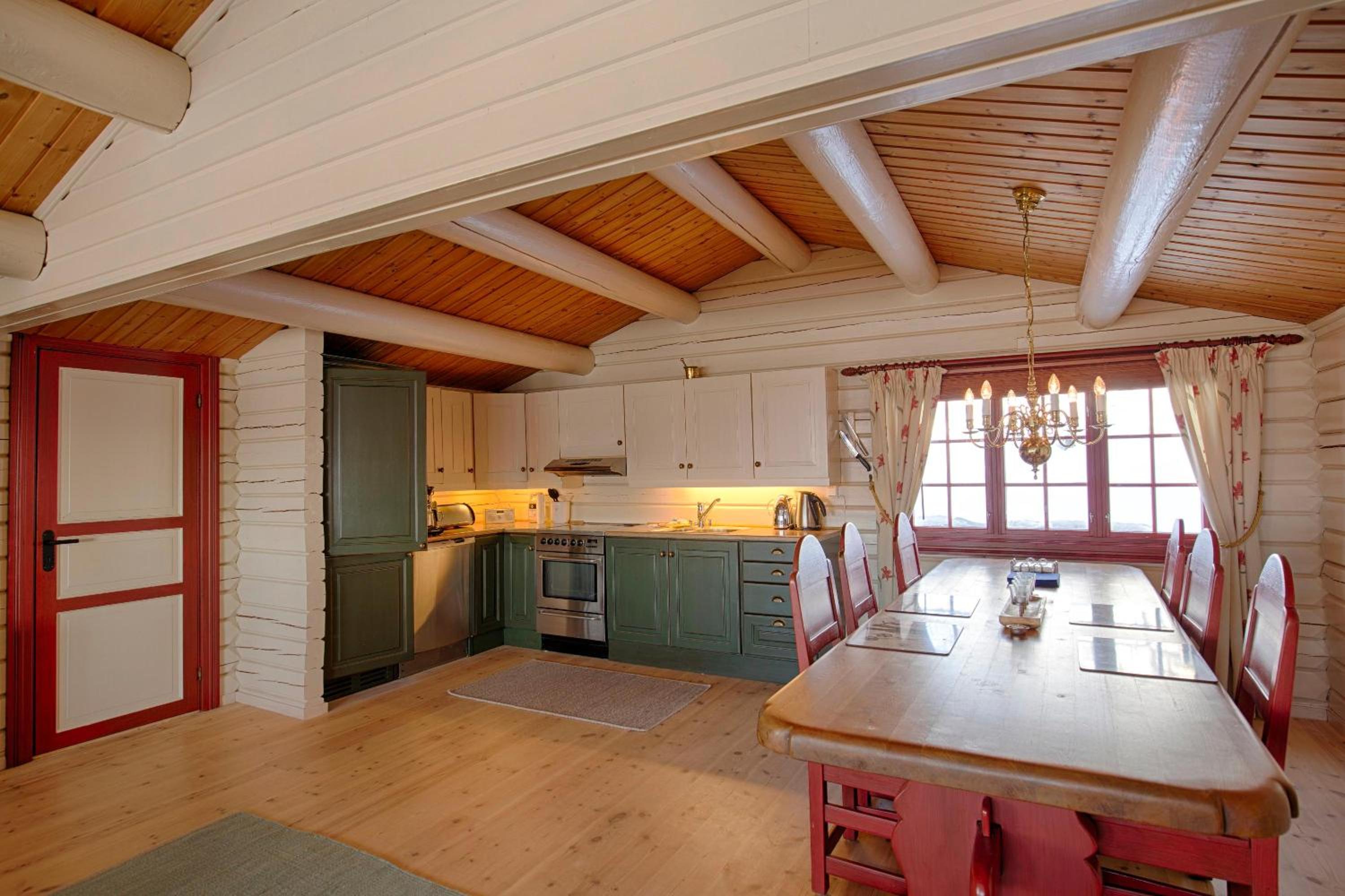 Charming cabin Near Jotunheimen Trails view 4